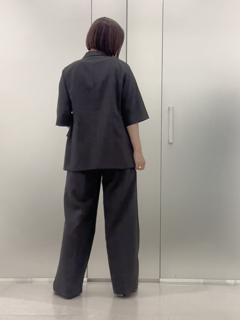 まどかさんの「UNTITLED｜【秋の通勤羽織/セットアップ可/UVカット】エアリークール半袖ジャケット」を使ったコーディネート