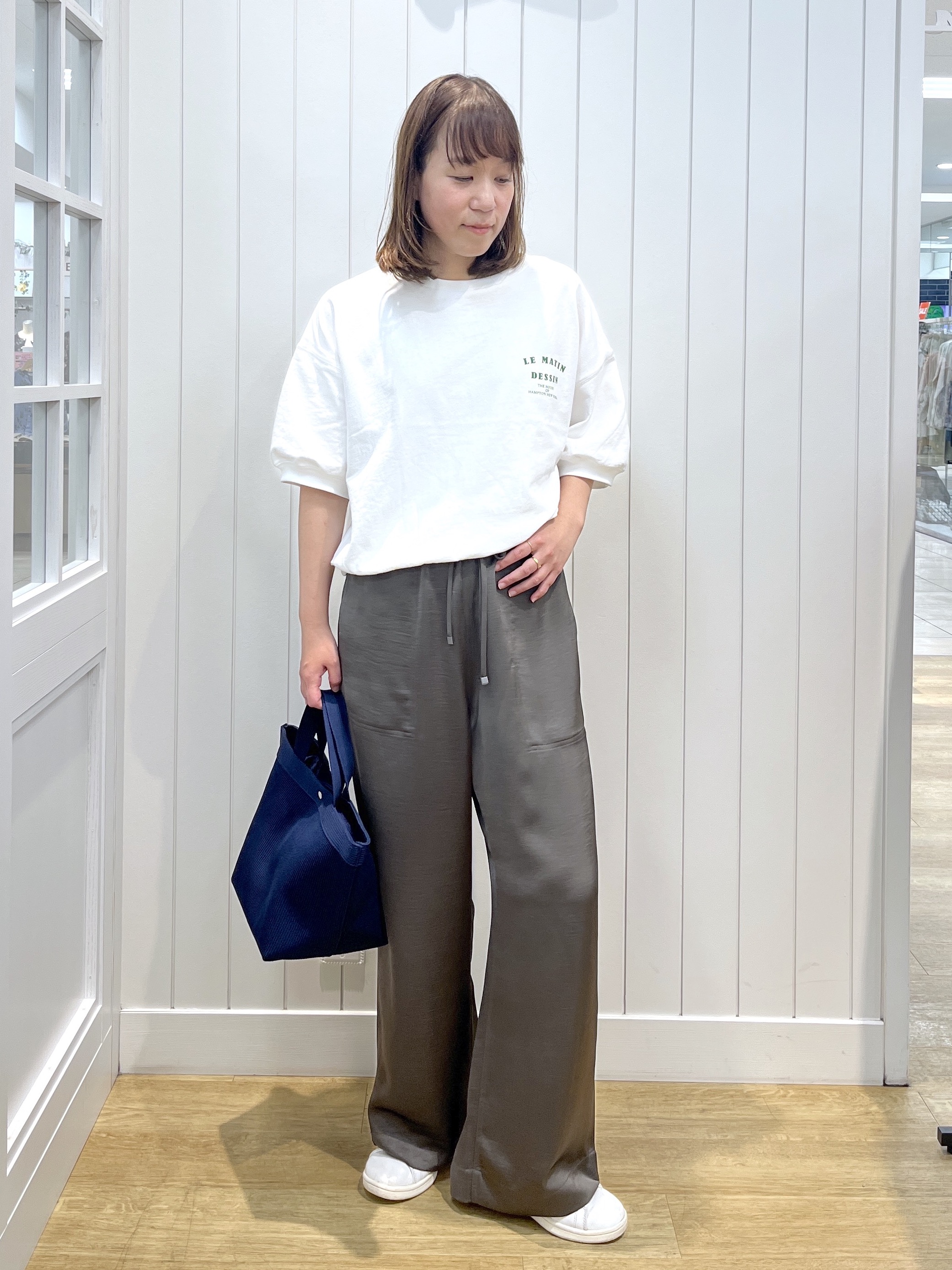 takayamaさんの「Dessin｜ハーフスリーブロゴプルオーバー」を使ったコーディネート