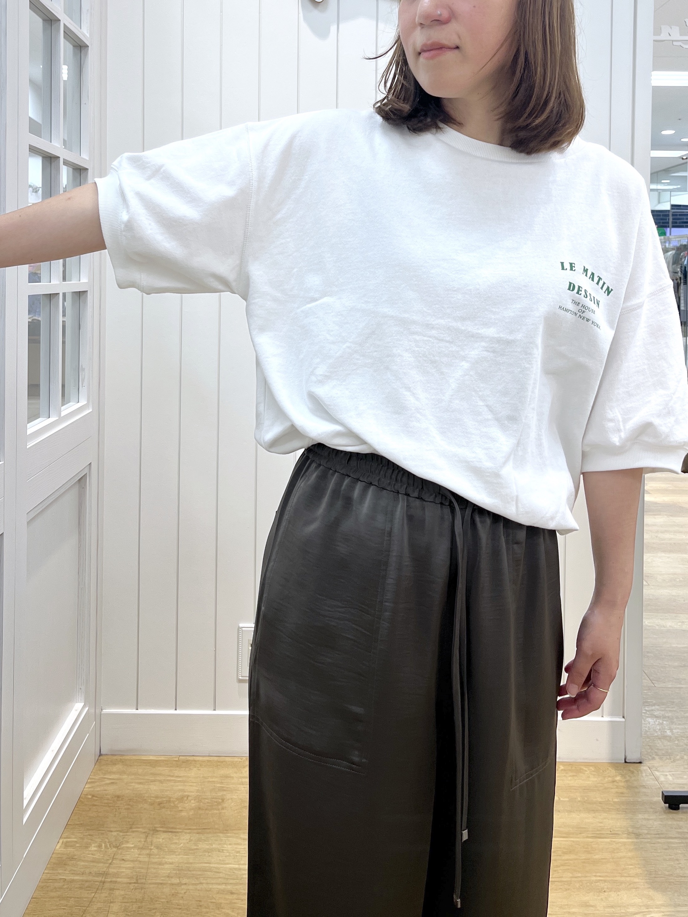 takayamaさんの「Dessin｜ハーフスリーブロゴプルオーバー」を使ったコーディネート