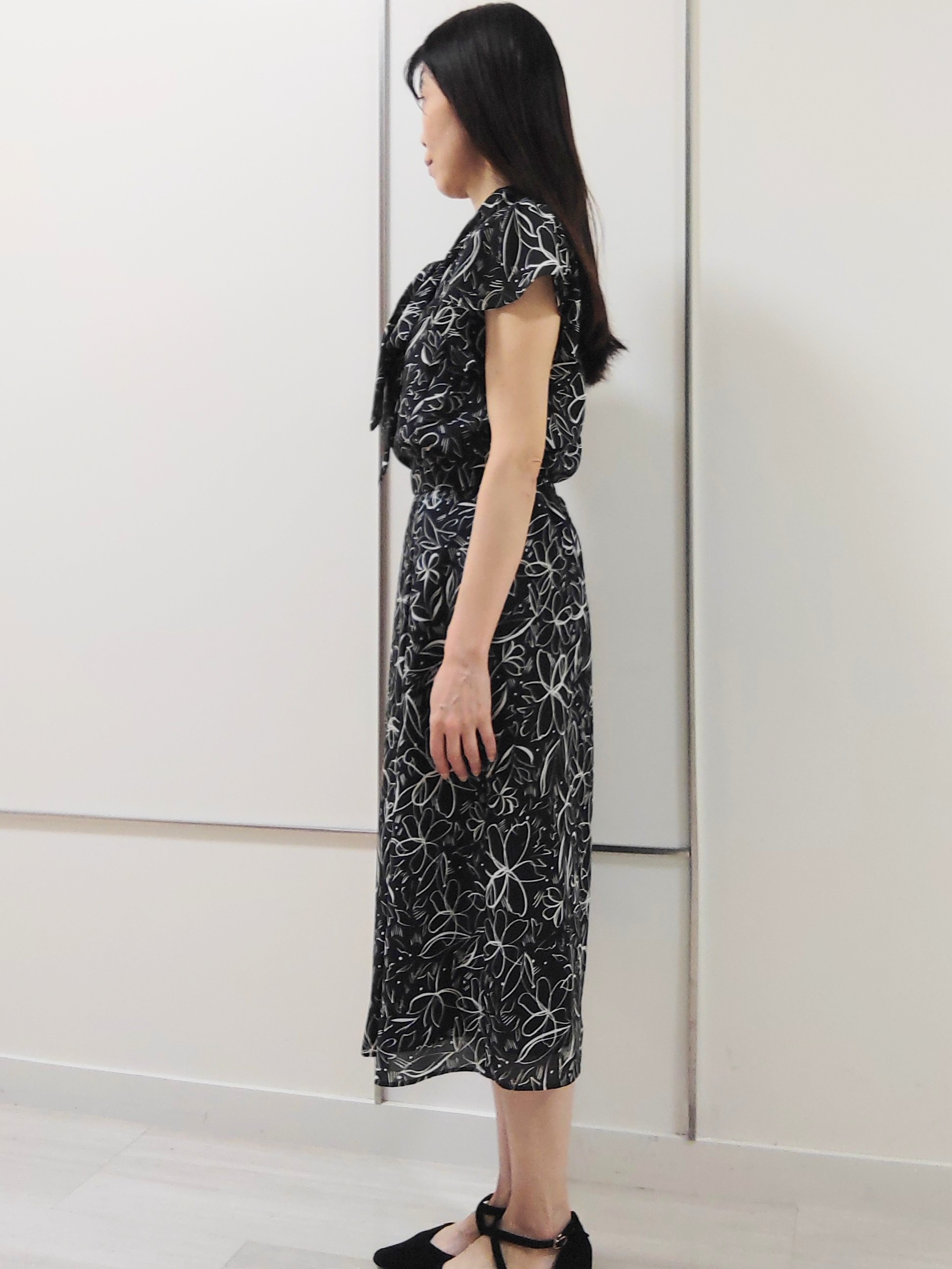 takuさんの「COUP DE CHANCE｜【手洗い可／日本製】フラワーリボンブラウス」を使ったコーディネート
