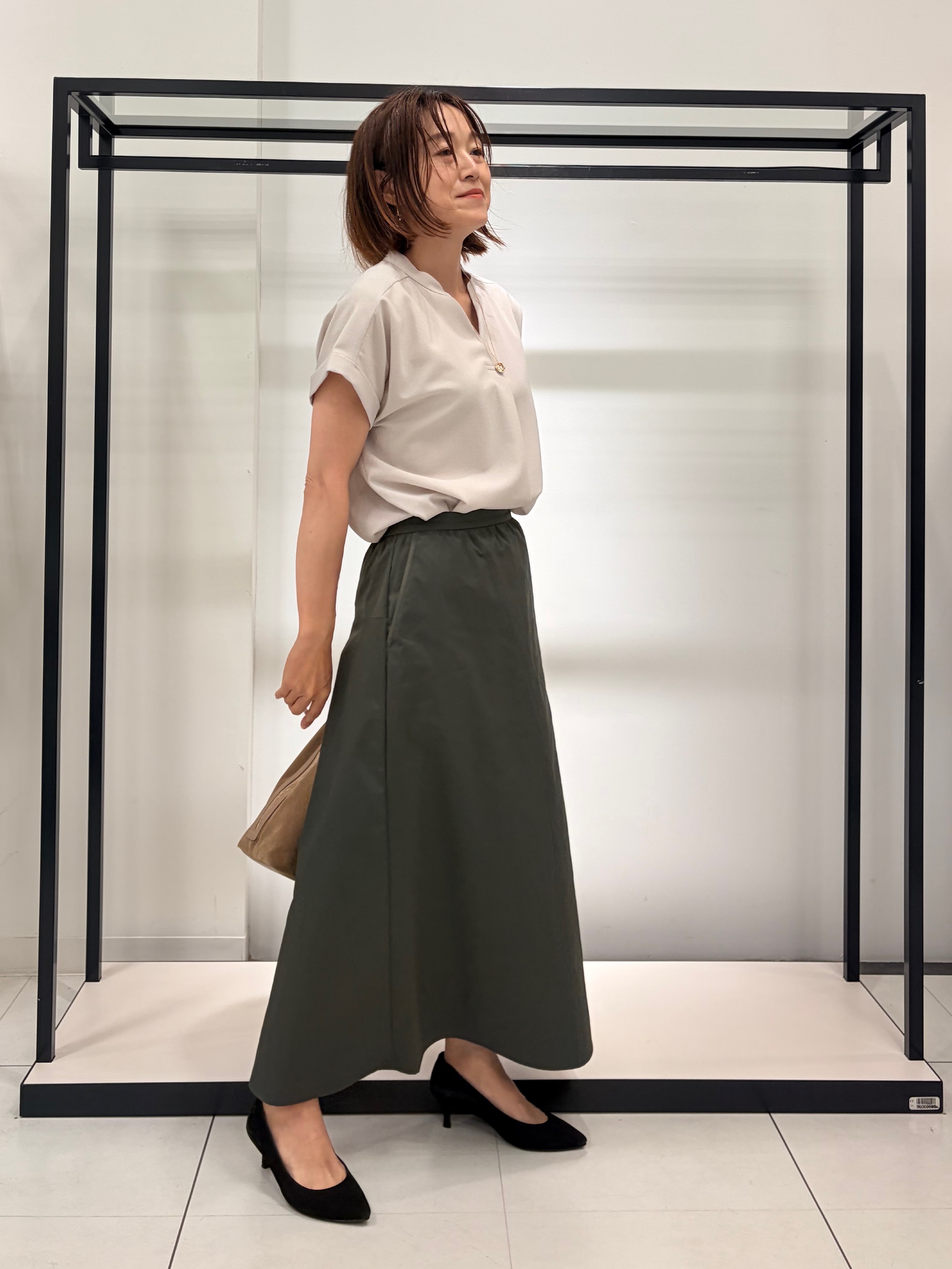 Mikiさんの「UNTITLED｜【セットアップ可/通気性/UVカット】エアリークールブラウス」を使ったコーディネート