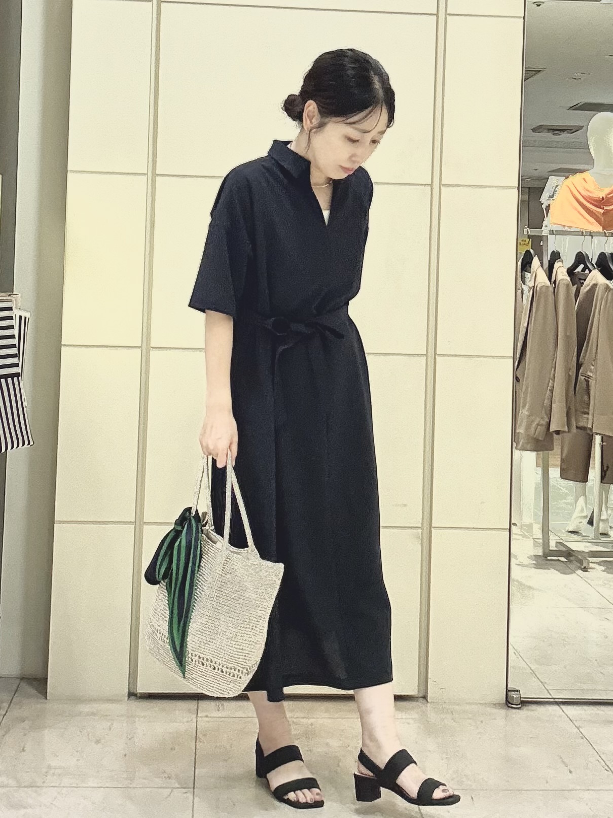 mori.さんの「UNTITLED｜【残暑も快適/UVカット/接触冷感】エアリークールワンピース」を使ったコーディネート