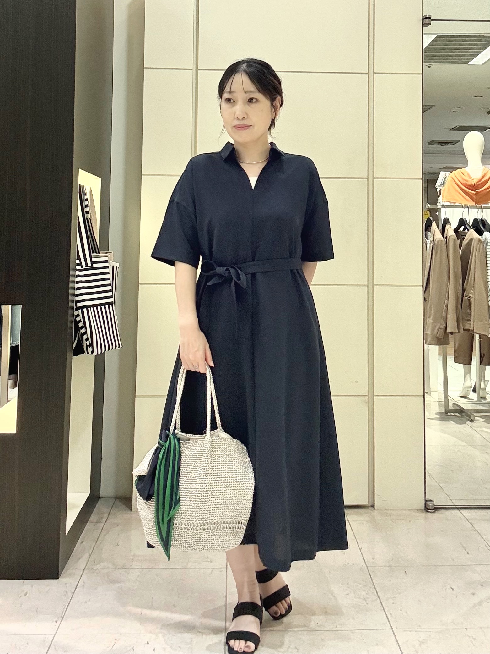 mori.さんの「UNTITLED｜【残暑も快適/UVカット/接触冷感】エアリークールワンピース」を使ったコーディネート