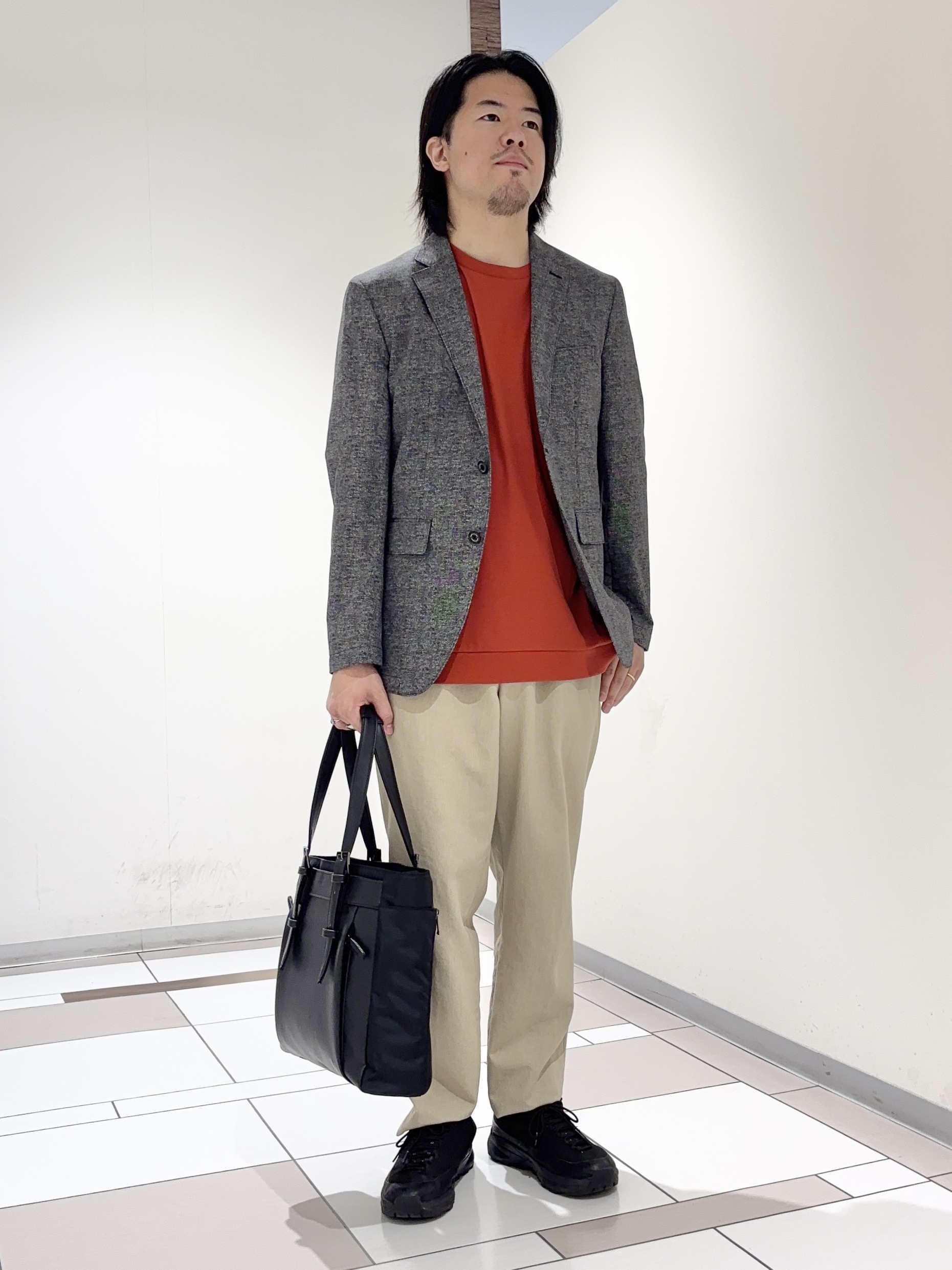 及川さんの「TAKEO KIKUCHI｜【抗菌防臭】COOL DOTS（R）ドビープリント ジャケット」を使ったコーディネート