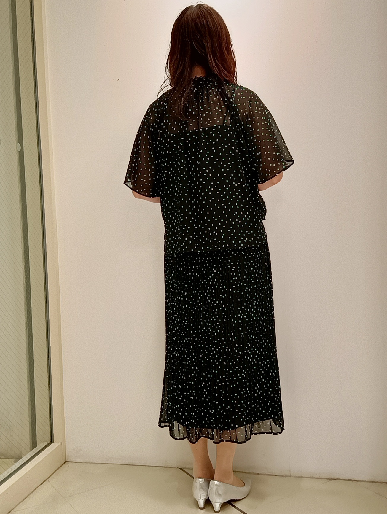 Mayさんの「Reflect｜【セットアップ／手洗い可】ドット柄シアーブラウス」を使ったコーディネート