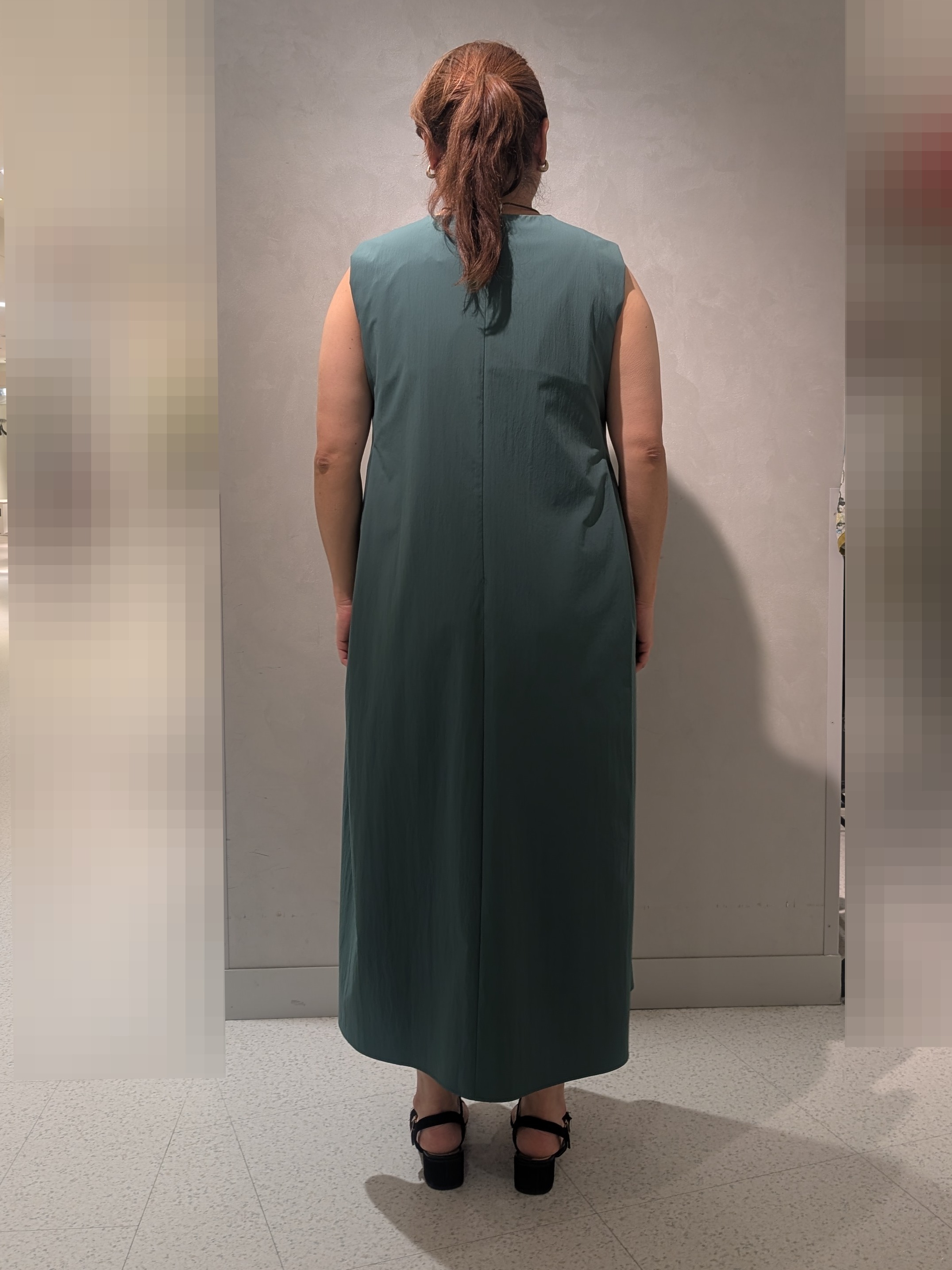 ようこさんの「UNTITLED｜【接触冷感/UVカット/吸水速乾】Aラインロングワンピース」を使ったコーディネート