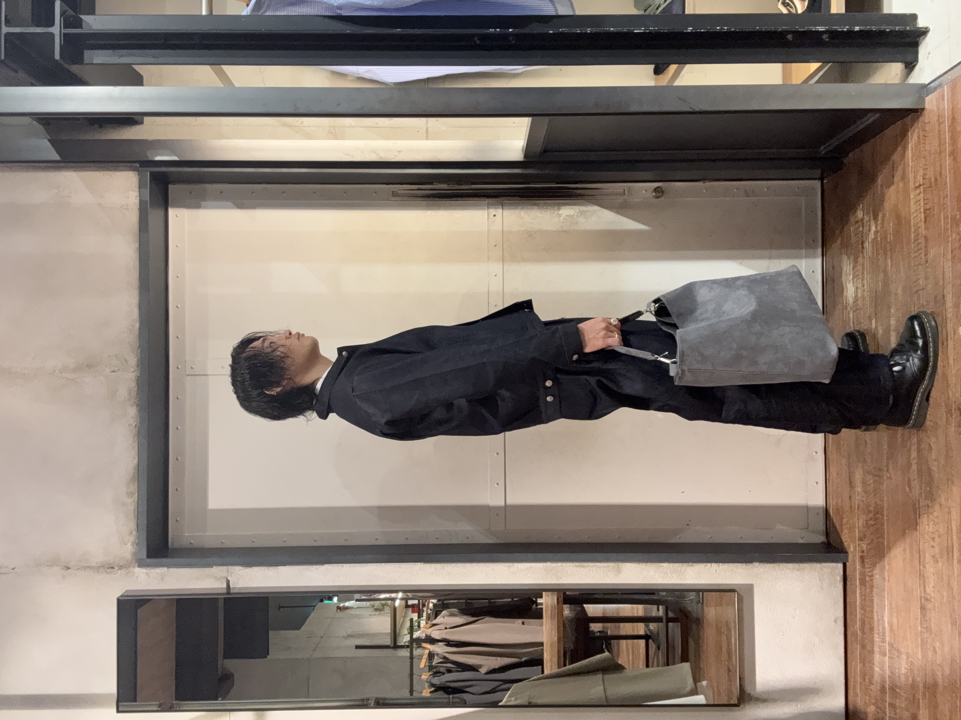 大江正眞さんの「tk.TAKEO KIKUCHI｜【色褪せしにくいデニム/セットアップ対応可】Comfy Fadeless Denim Seriesデ」を使ったコーディネート