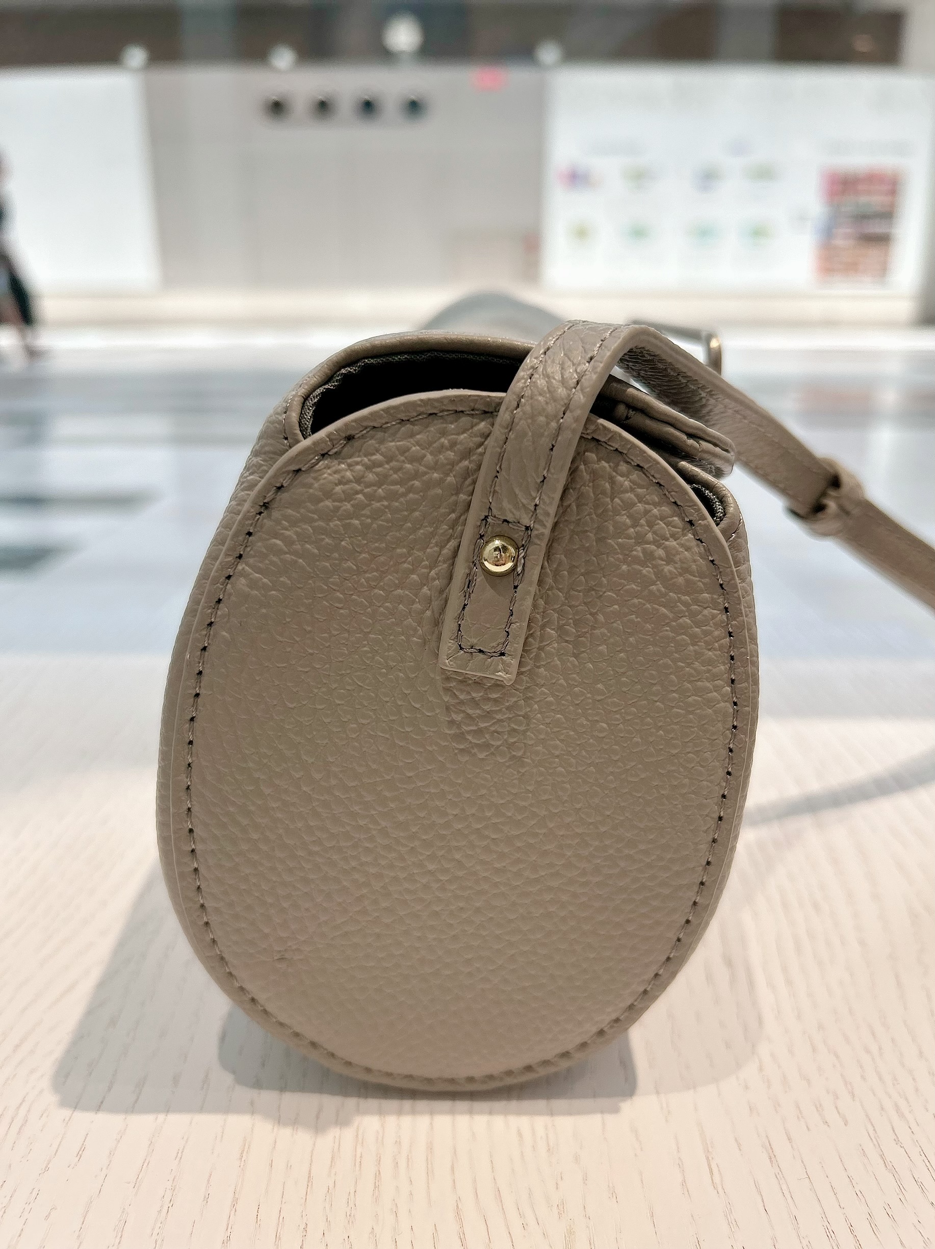 YOUKOさんの「Dessin｜【軽量】本革バレル型ショルダーバッグ」を使ったコーディネート