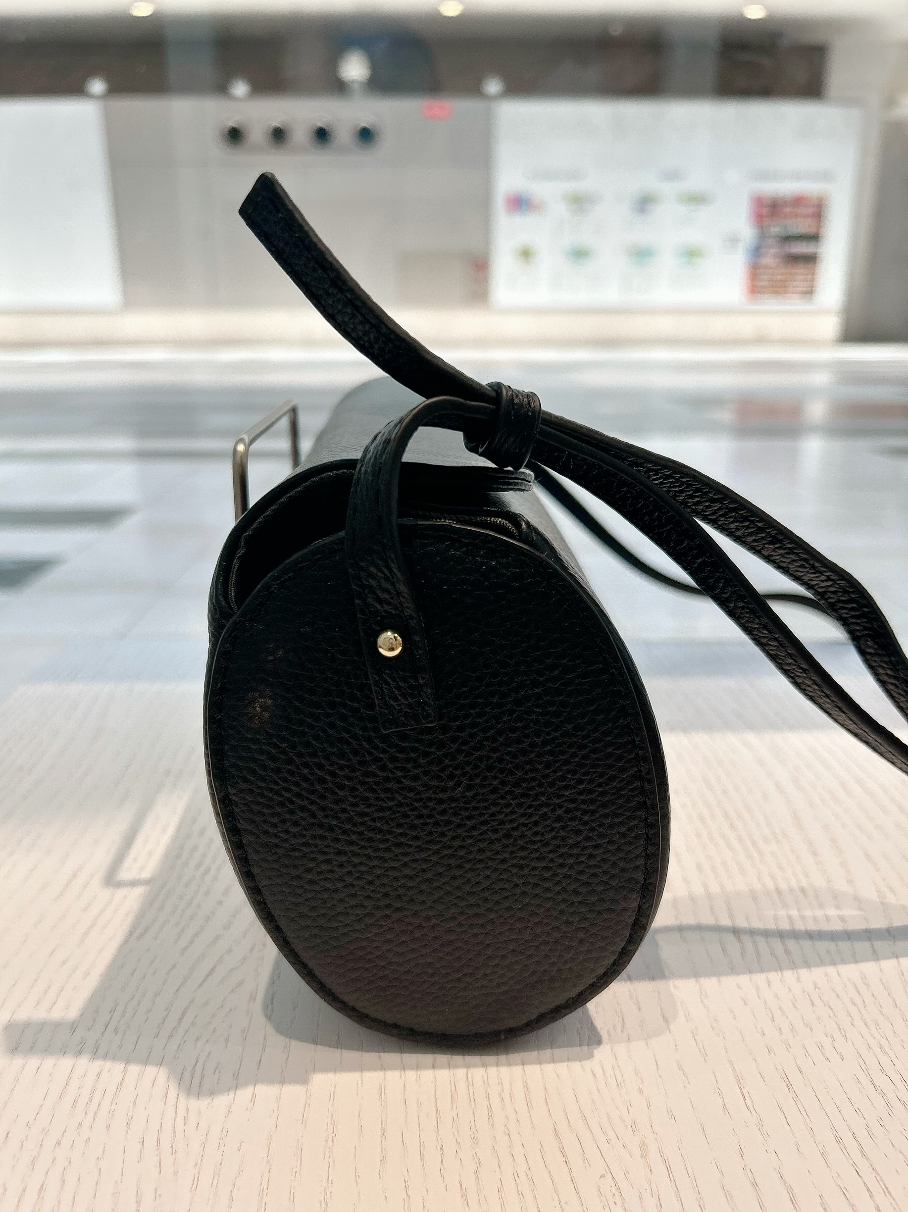 YOUKOさんの「Dessin｜【軽量】本革バレル型ショルダーバッグ」を使ったコーディネート