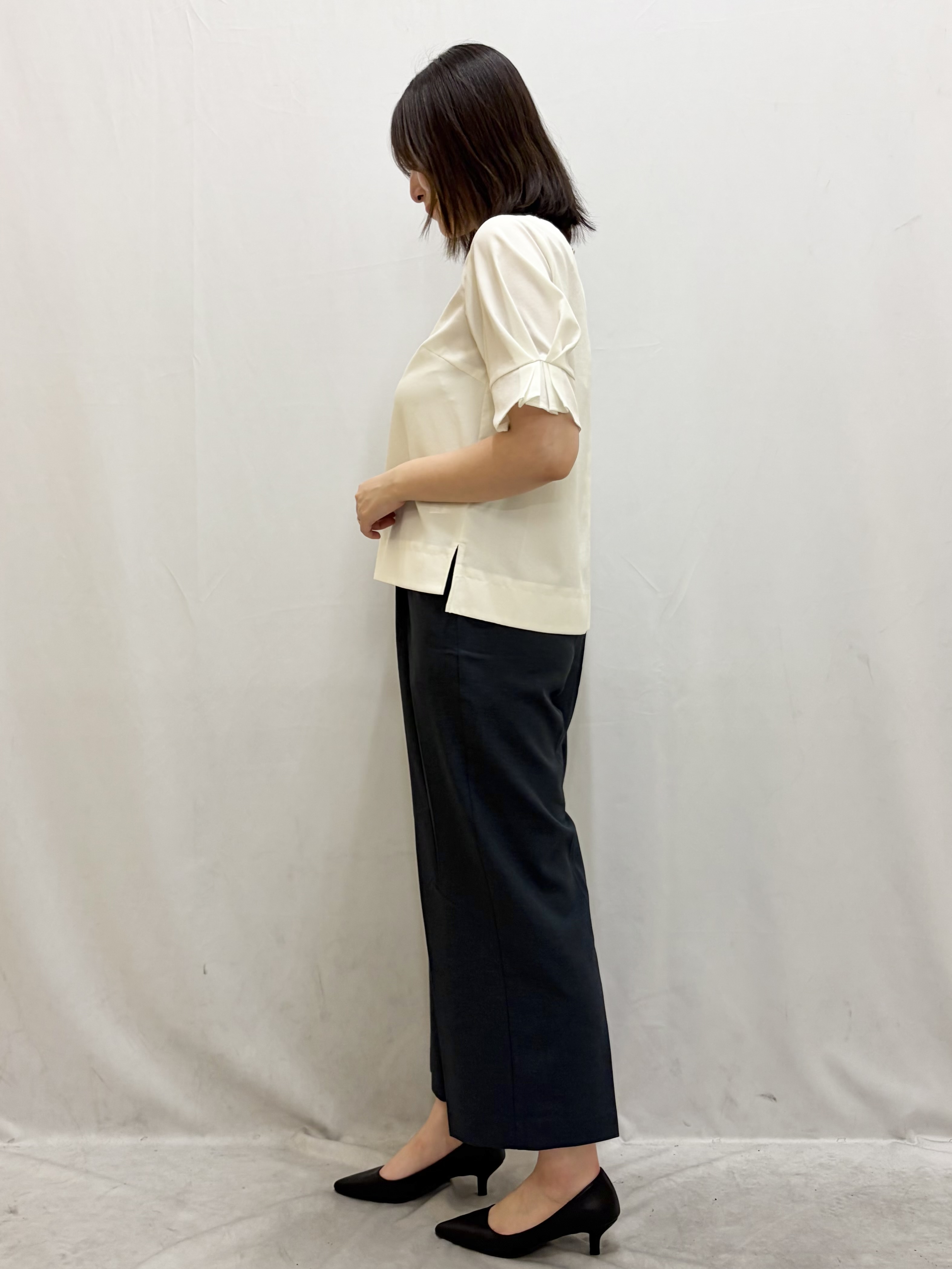 kasumiさんの「index｜【接触冷感／吸水速乾】タックパフスリーブブラウス《防シワ／洗濯機OK／XS～3L／8col》」を使ったコーディネート