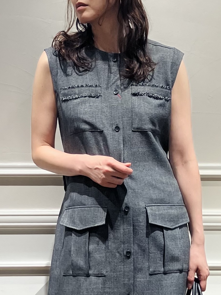 TSUKUIさんの「DRESSTERIOR｜ウォッシャブルツイードライクワンピース」を使ったコーディネート