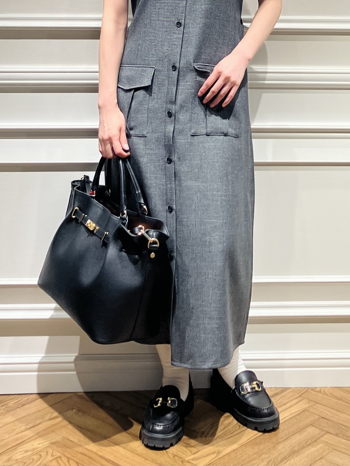 TSUKUIさんの「DRESSTERIOR｜ウォッシャブルツイードライクワンピース」を使ったコーディネート