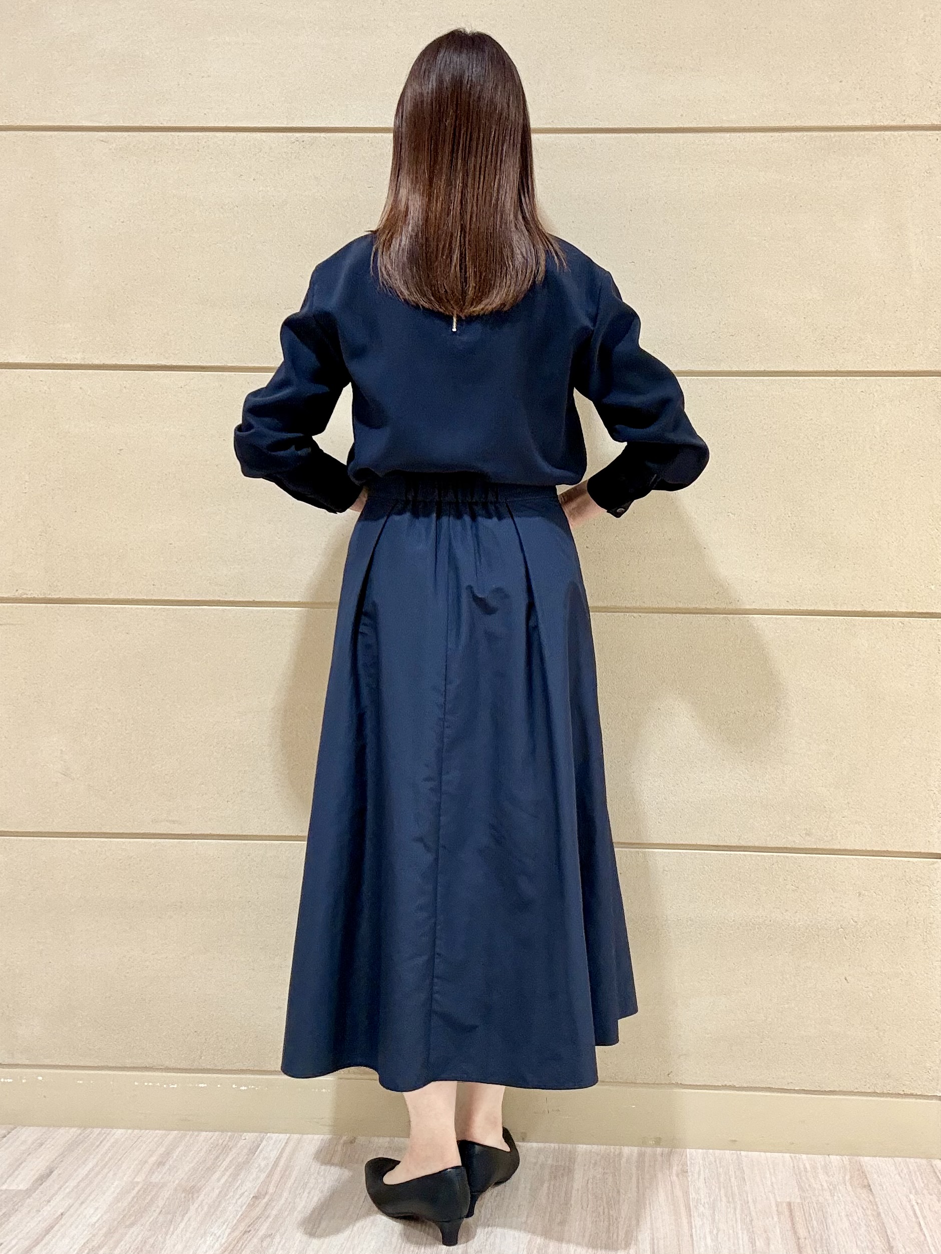 Marさんの「Reflect｜【通勤】きれいめラウンドネックブラウス」を使ったコーディネート