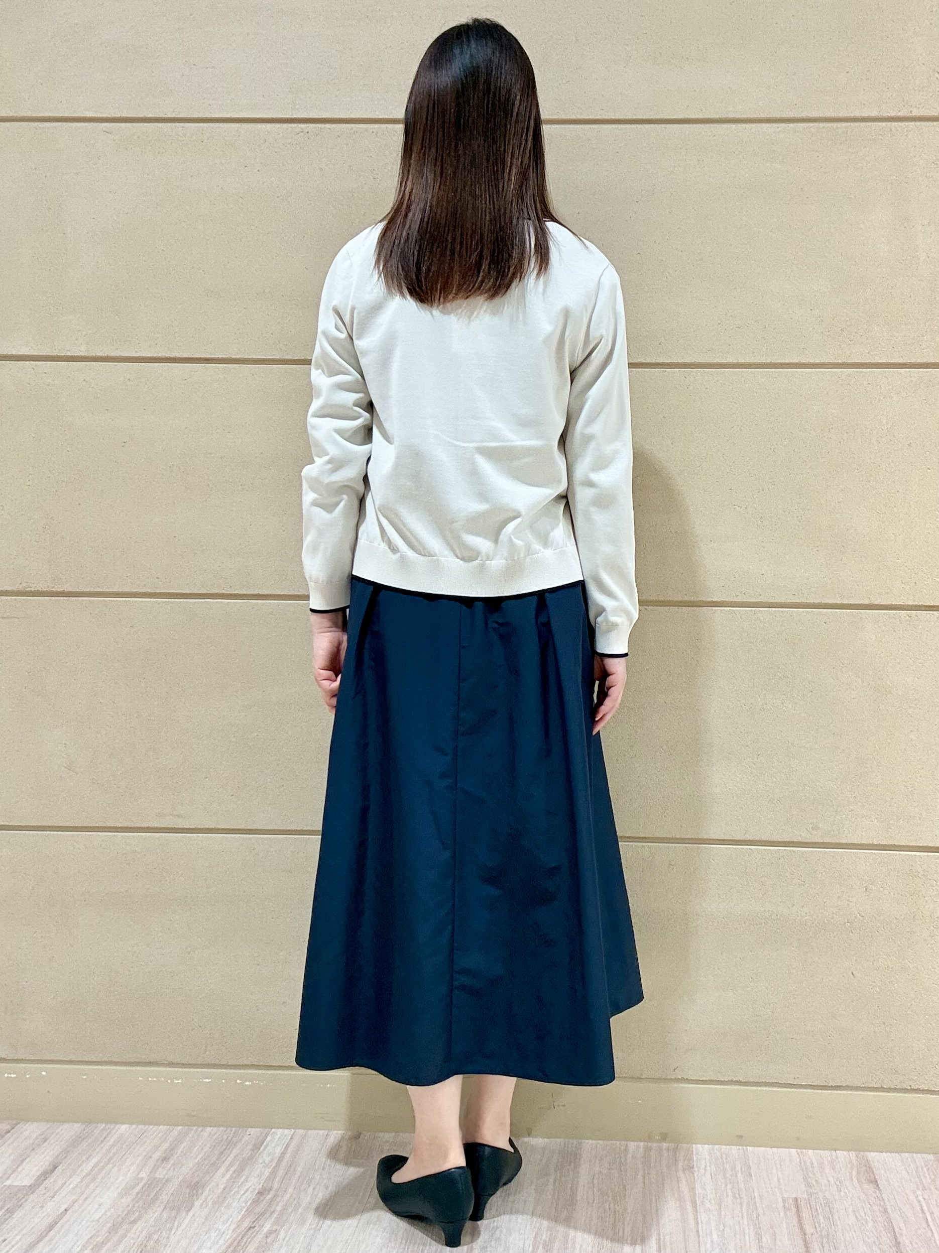 Marさんの「Reflect｜【通勤】きれいめラウンドネックブラウス」を使ったコーディネート