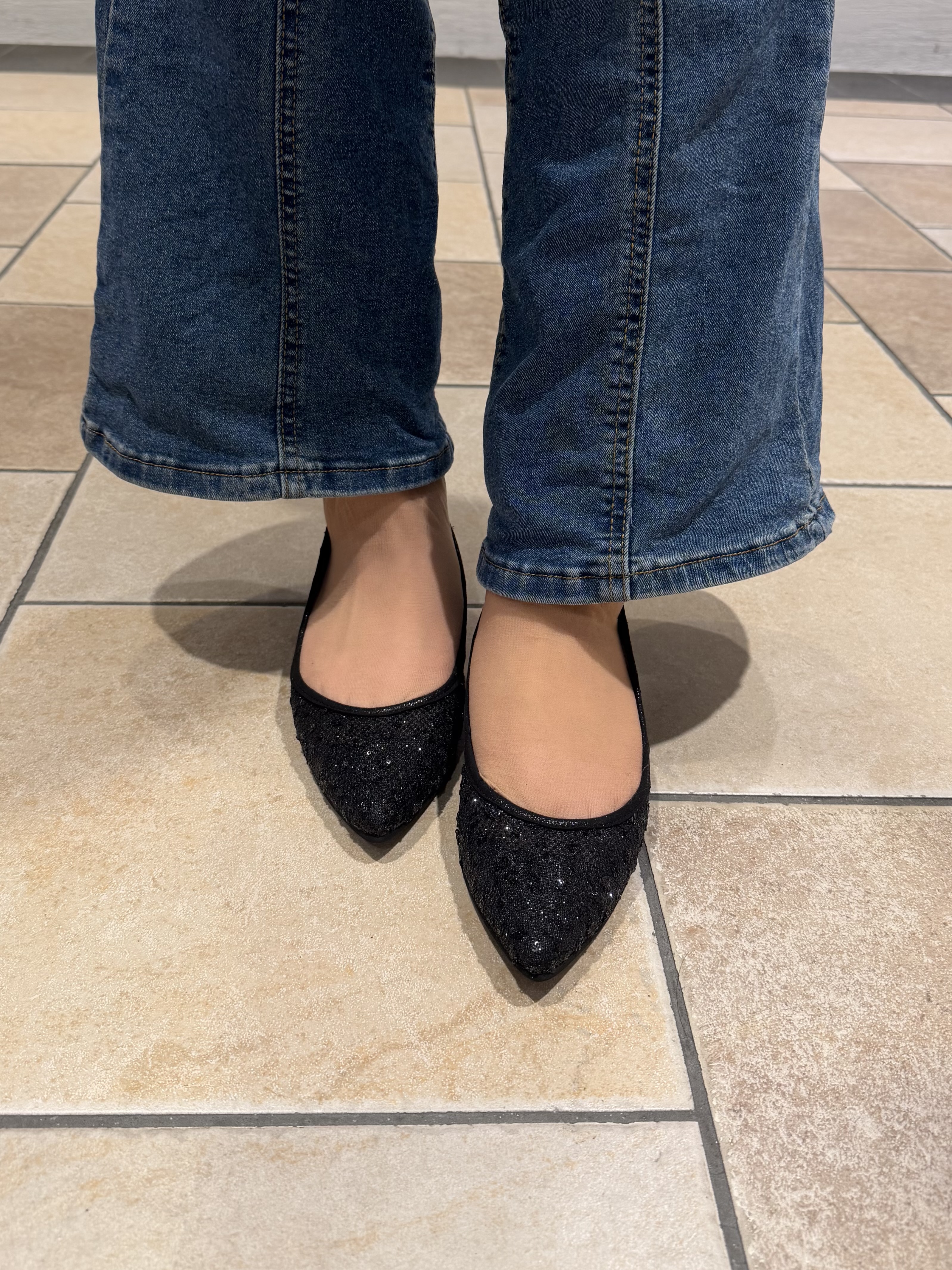 Nさんの「ESPERANZA｜シャイニーポインテッドパンプス」を使ったコーディネート