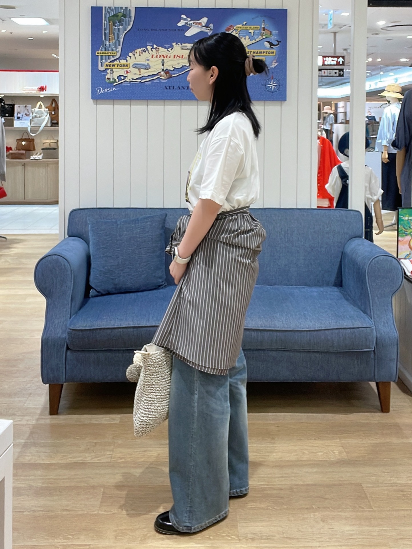 AYAさんの「Dessin｜グラフィックデザイン Tシャツ」を使ったコーディネート
