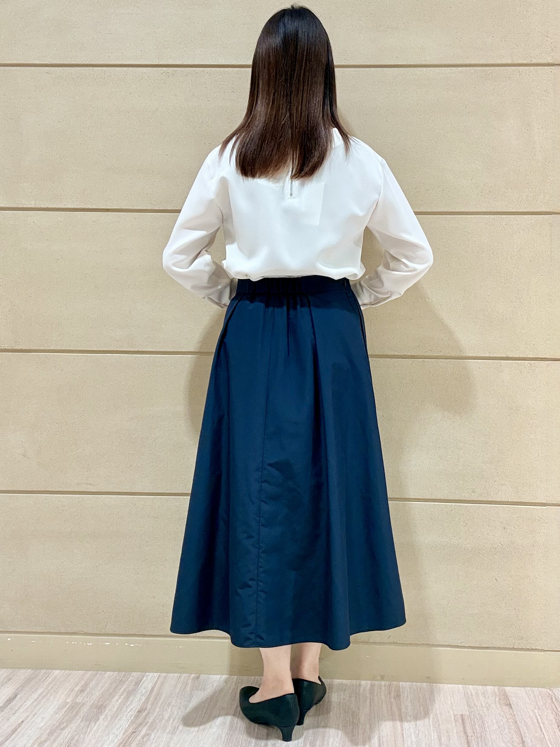 Marさんの「Reflect｜【通勤】きれいめラウンドネックブラウス」を使ったコーディネート