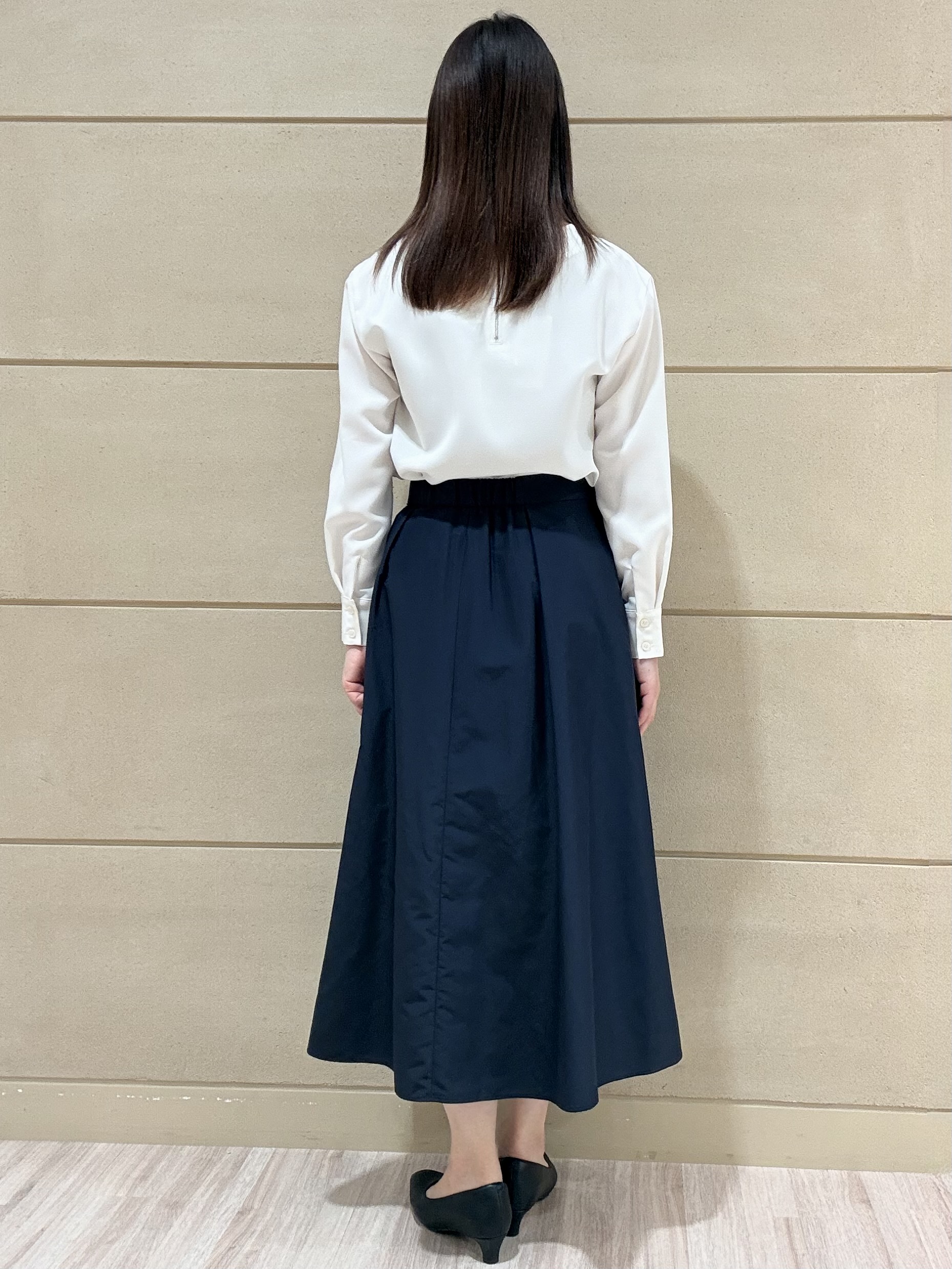 Marさんの「Reflect｜【通勤】きれいめラウンドネックブラウス」を使ったコーディネート