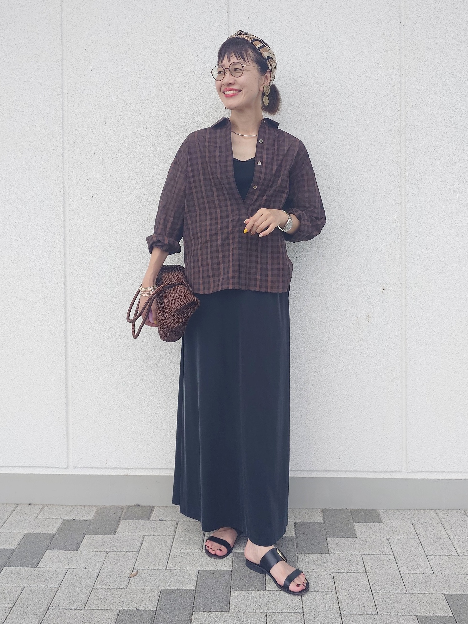 MUTSUKOさんの「UNTITLED｜シアーチェックシャツブラウス」を使ったコーディネート