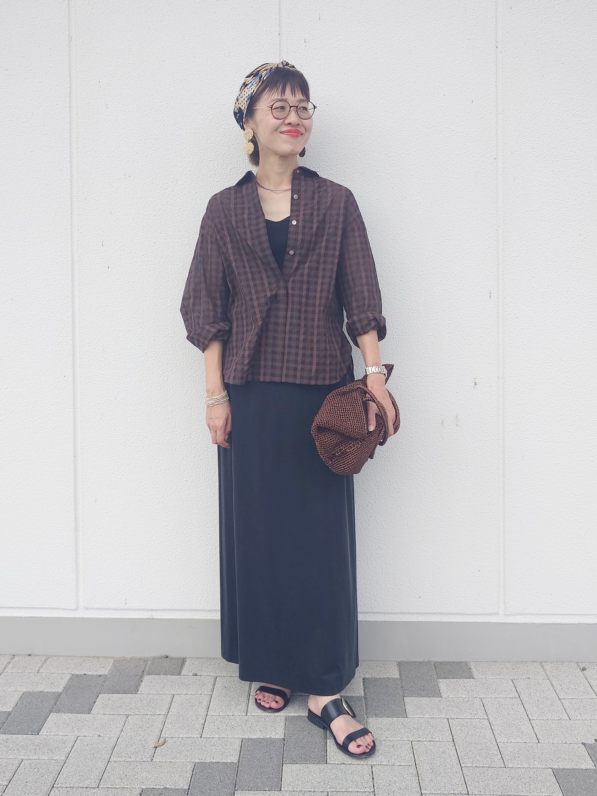 MUTSUKOさんの「UNTITLED｜シアーチェックシャツブラウス」を使ったコーディネート