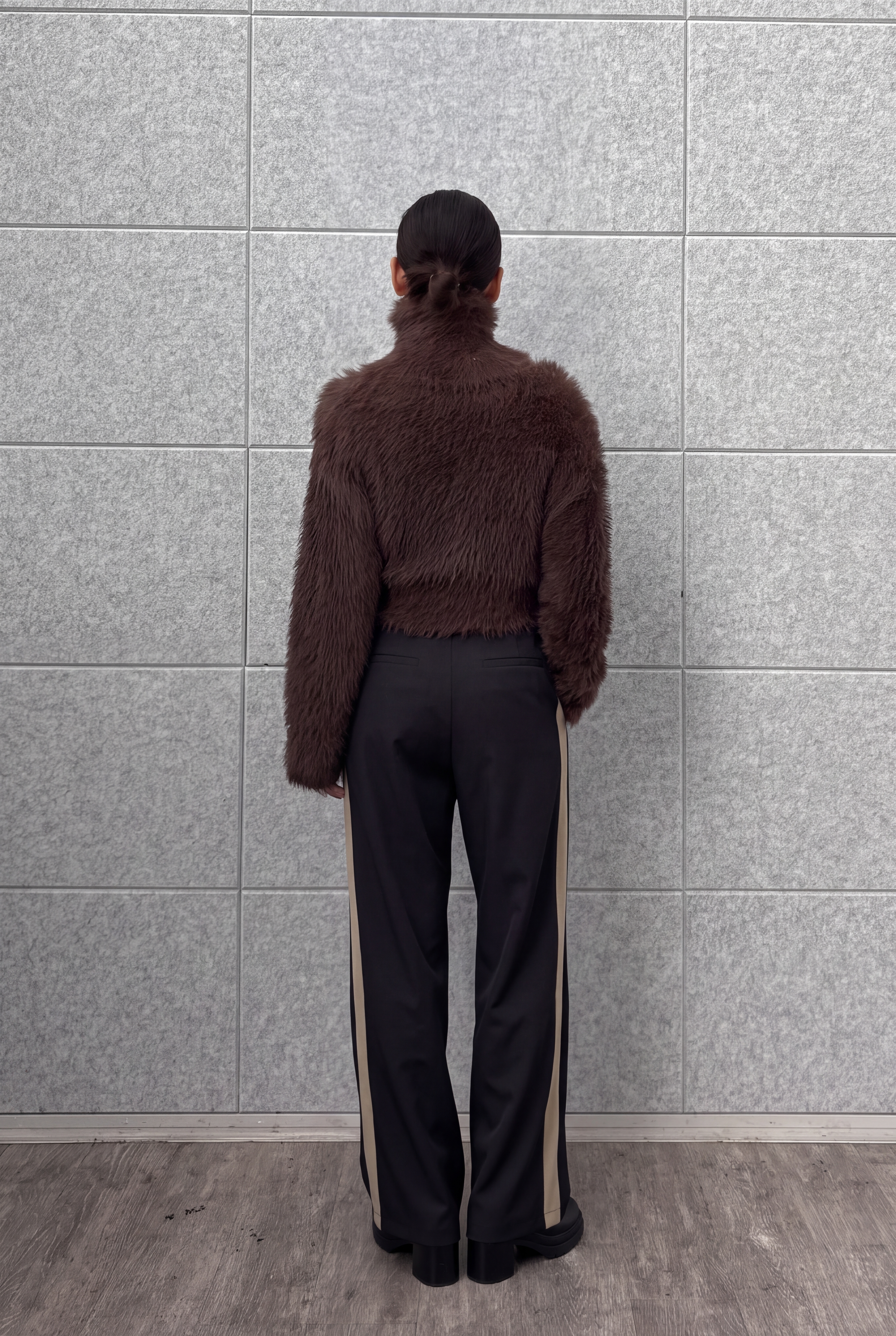 ayanoさんの「INDIVI｜Comfy Slacks｜イージーサイドラインワイドパンツ」を使ったコーディネート