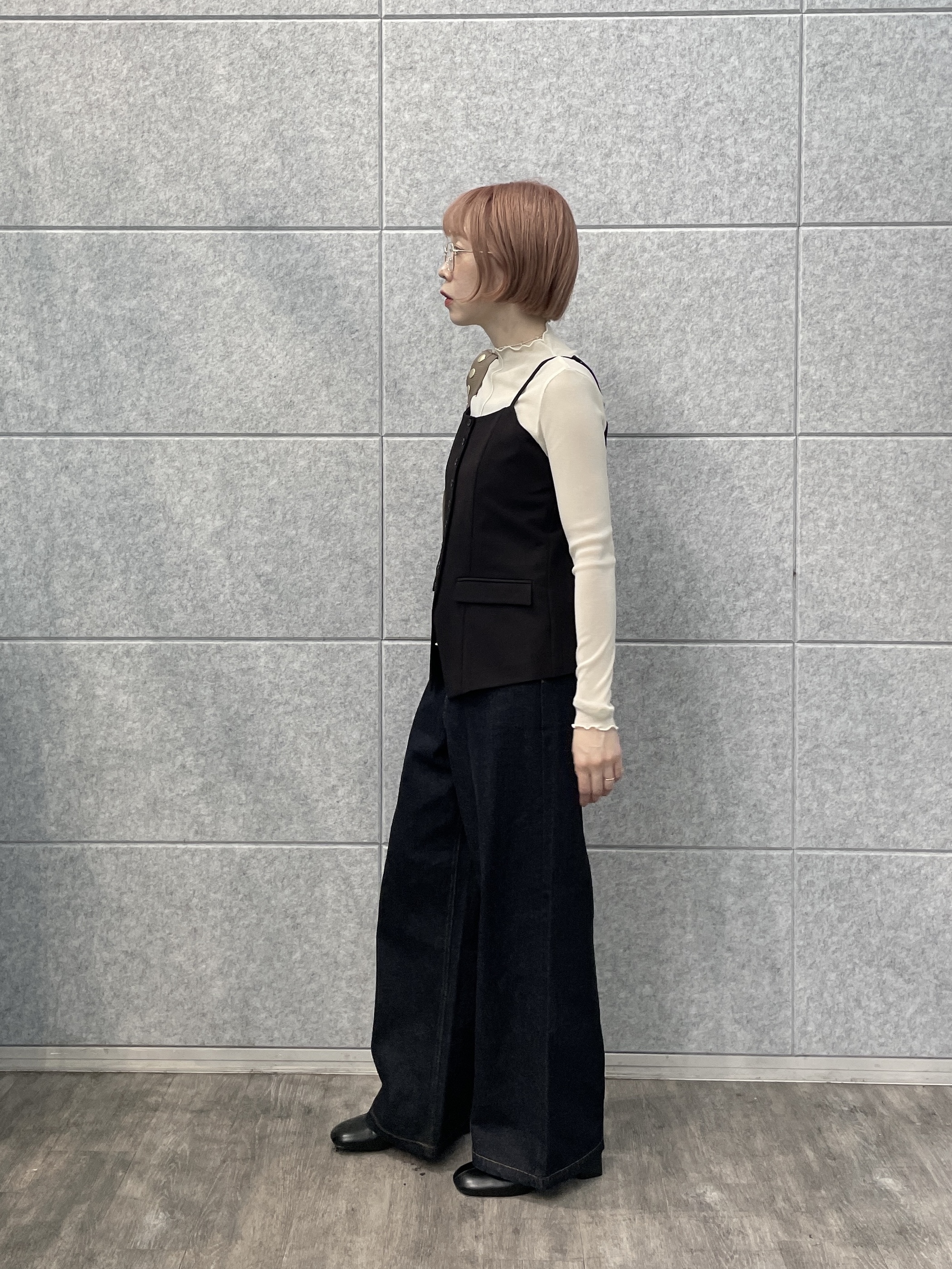mikuさんの「INDIVI｜Comfy Set Up｜キャミジレ【セットアップ対応／通勤／カセット服】」を使ったコーディネート
