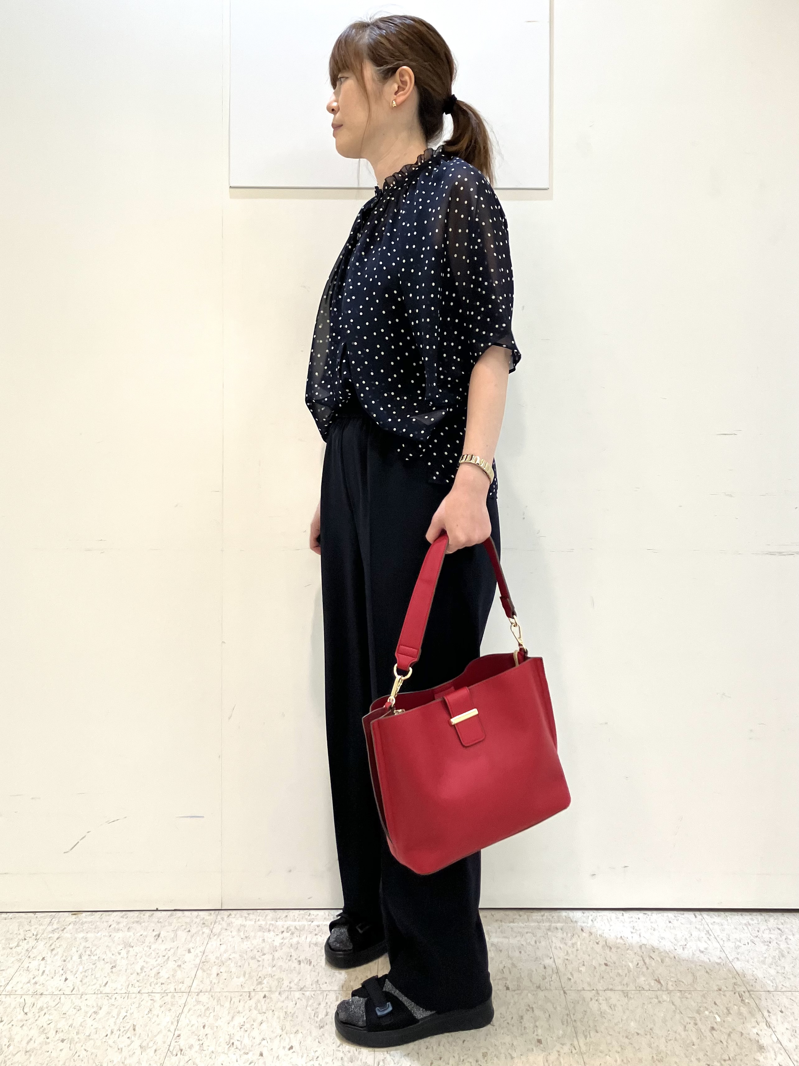 kozuさんの「Reflect｜【セットアップ／手洗い可】ドット柄シアーブラウス」を使ったコーディネート