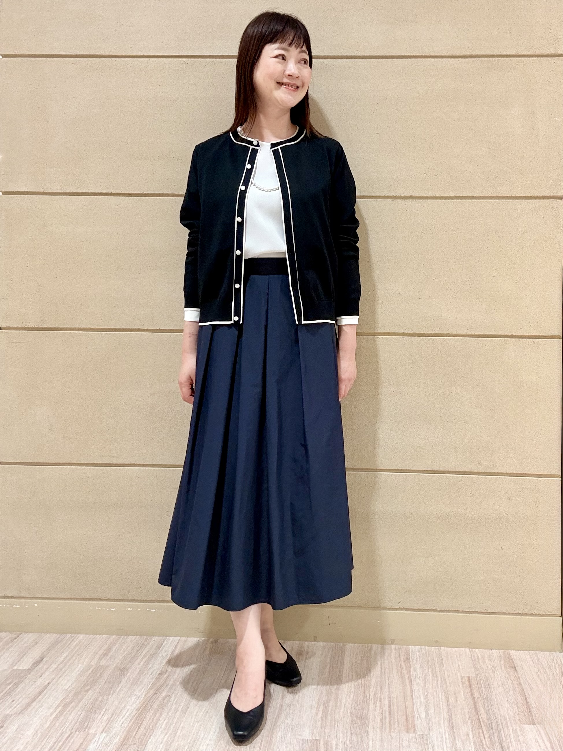 Marさんの「Reflect｜【通勤】きれいめラウンドネックブラウス」を使ったコーディネート