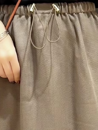 meiさんの「SHOO･LA･RUE｜【ひんやり/S-LL/洗濯機可】真夏に着たい 大人のベーシックカラープリントTシャツ」を使ったコーディネート