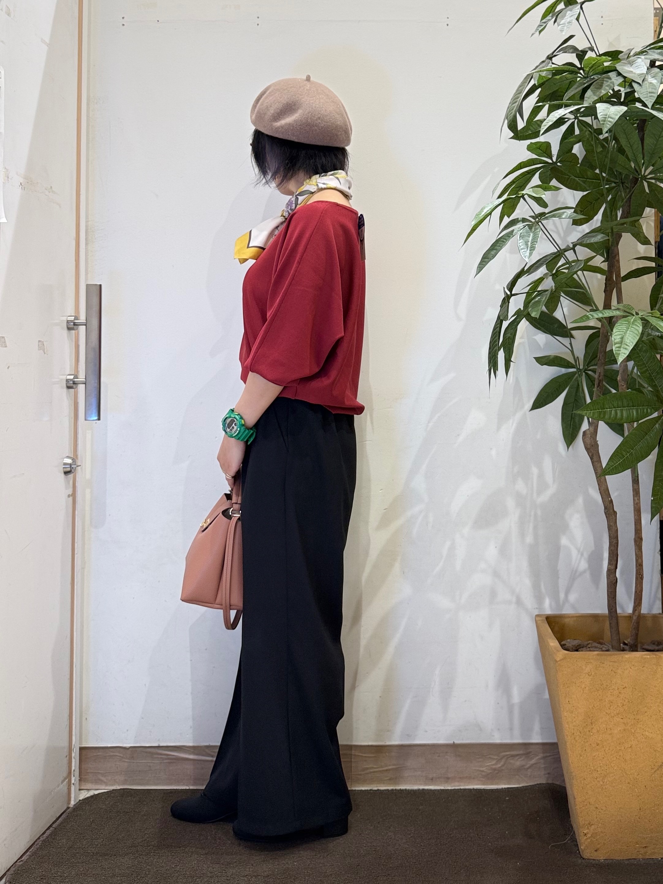 misakiさんの「SHOO･LA･RUE｜【洗濯機可】軽やかでさらっとしたタッチ すっきり見えドルマンニット」を使ったコーディネート