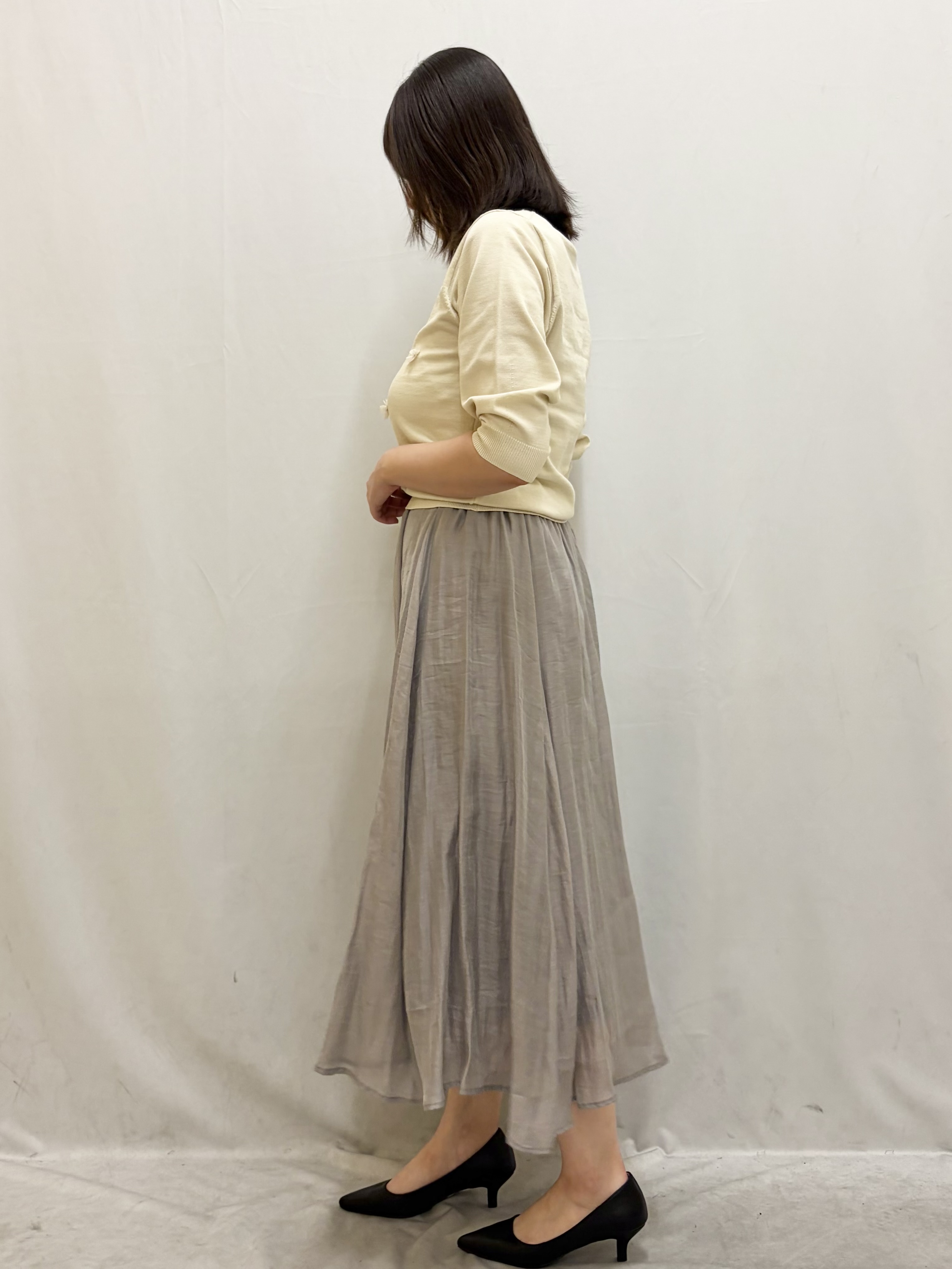 kasumiさんの「index｜お花ビジュー6分袖ニット【洗濯機OK】」を使ったコーディネート