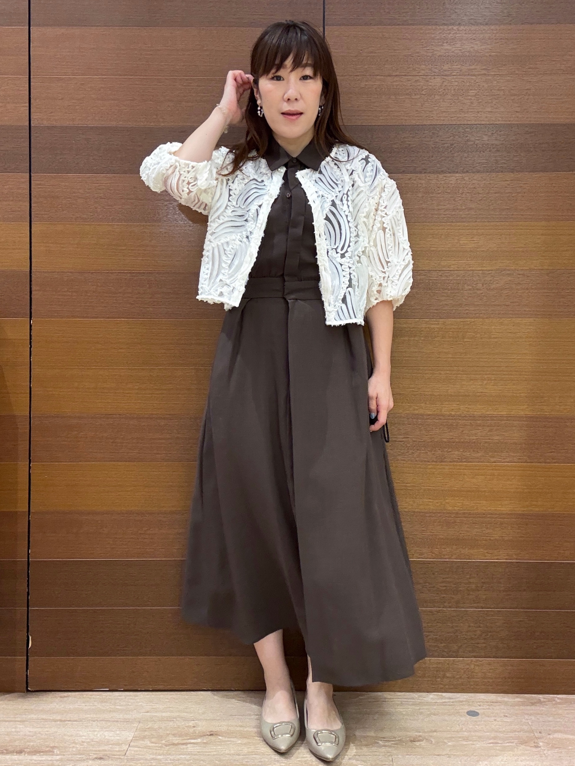 maichiさんの「OPAQUE.CLIP｜立体レースボリュームスリーブブラウス【洗える】」を使ったコーディネート