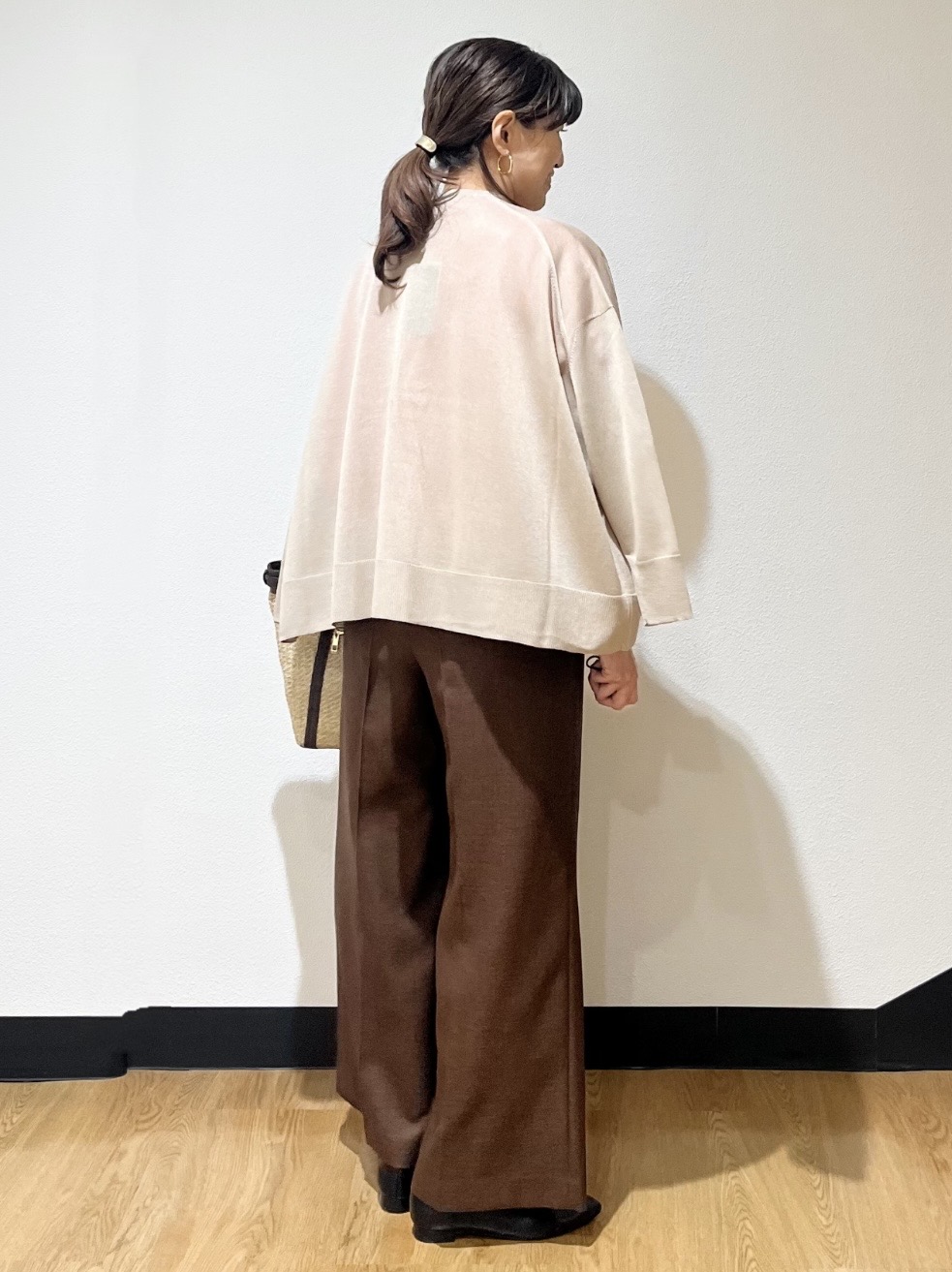 ayaさんの「Reflect｜レースアップスリーブデザインニット」を使ったコーディネート