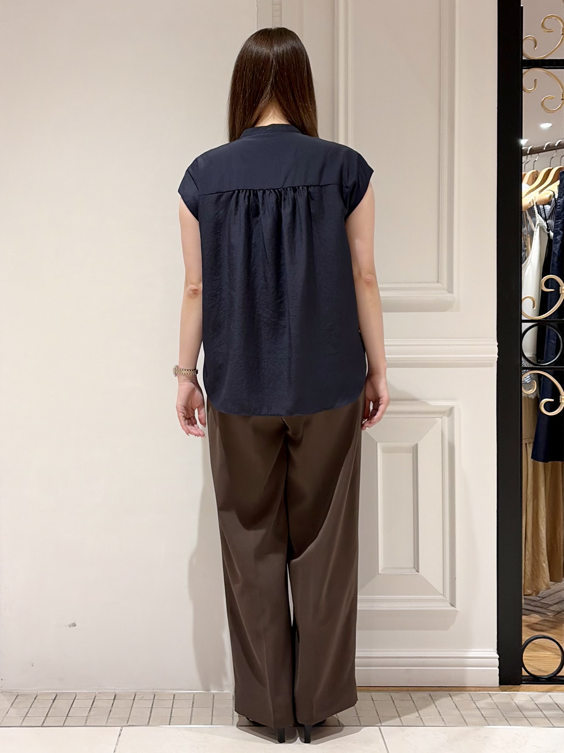 minowaさんの「DRESSTERIOR｜フレンチスリーブ　フリルブラウス」を使ったコーディネート
