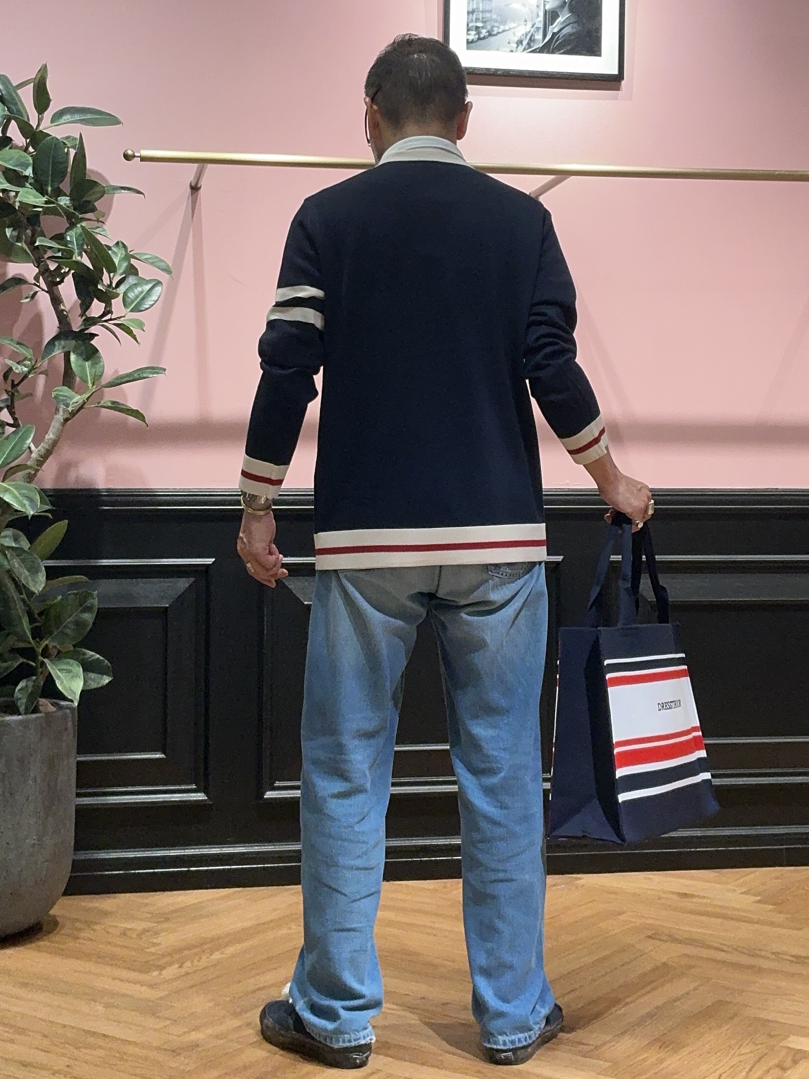 torigoeさんの「DRESSTERIOR｜ウォッシャブル ファインメリノVネックニット」を使ったコーディネート