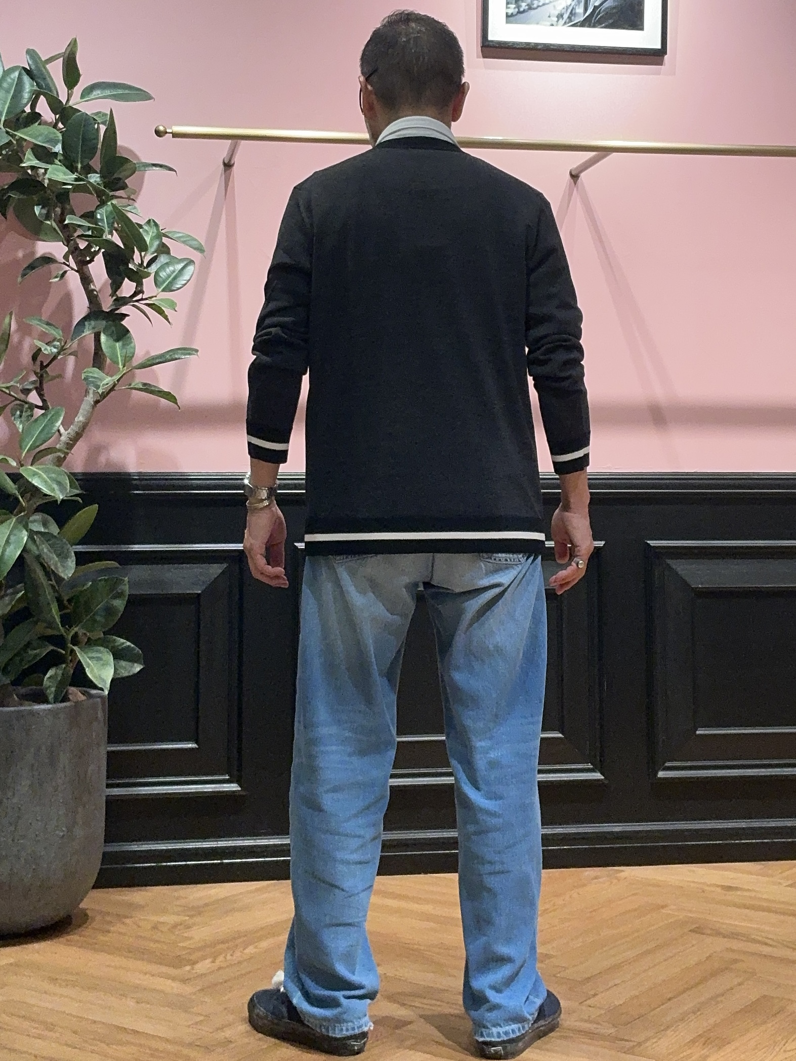 torigoeさんの「DRESSTERIOR｜ウォッシャブル ファインメリノVネックニット」を使ったコーディネート