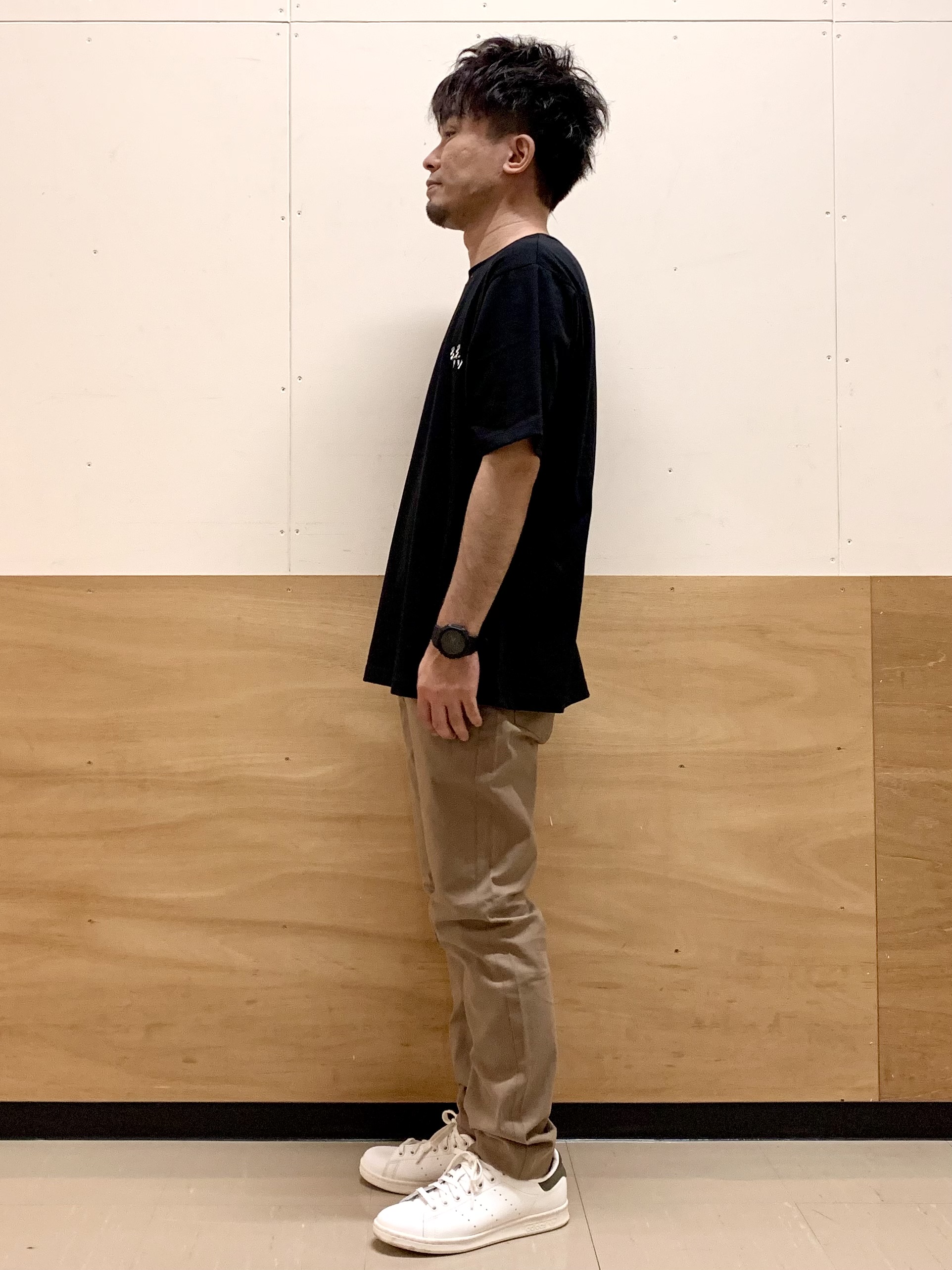 MATUさんの「THE SHOP TK｜頭文字D 別注 『タカハシ』 グラフィック半袖Tシャツ ステッカー＆チャーム付き」を使ったコーディネート