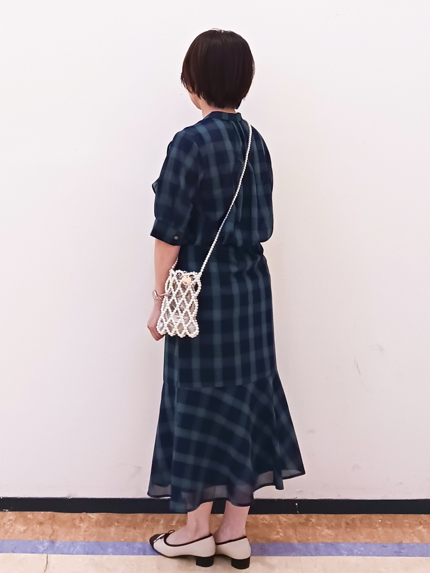 KaHoさんの「index｜【高通気性】シアーチェックフリルブラウス《洗濯機OK／イージーアイロン》」を使ったコーディネート