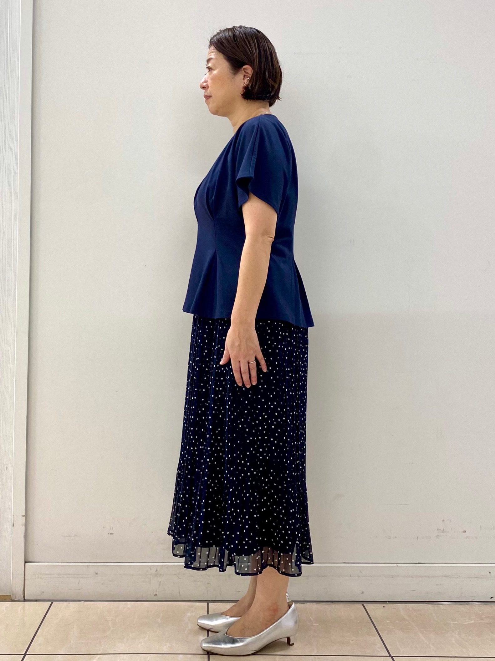 ksmさんの「Reflect｜【UVカット／接触冷感／吸水速乾】タックデザインフレアトップス」を使ったコーディネート