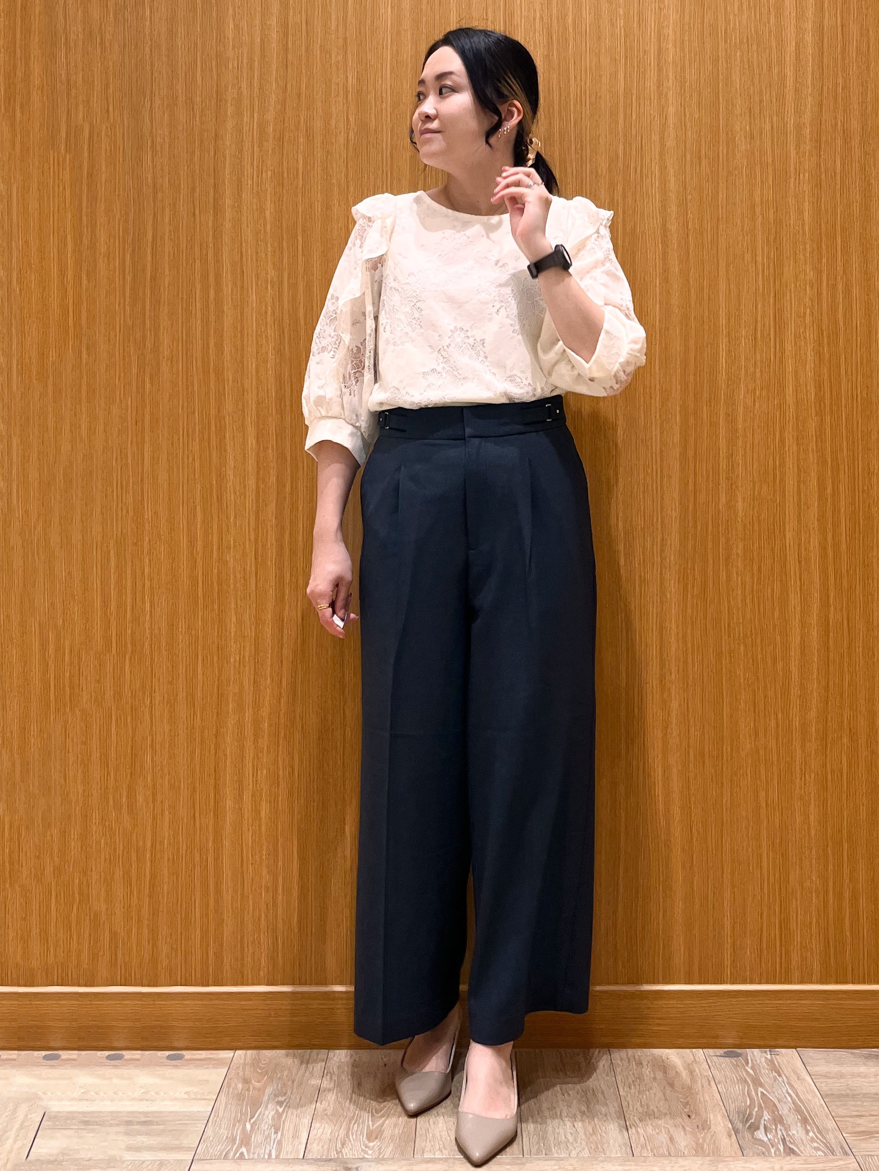 aさんの「OPAQUE.CLIP｜フリルレースブラウス【洗濯機OK】」を使ったコーディネート