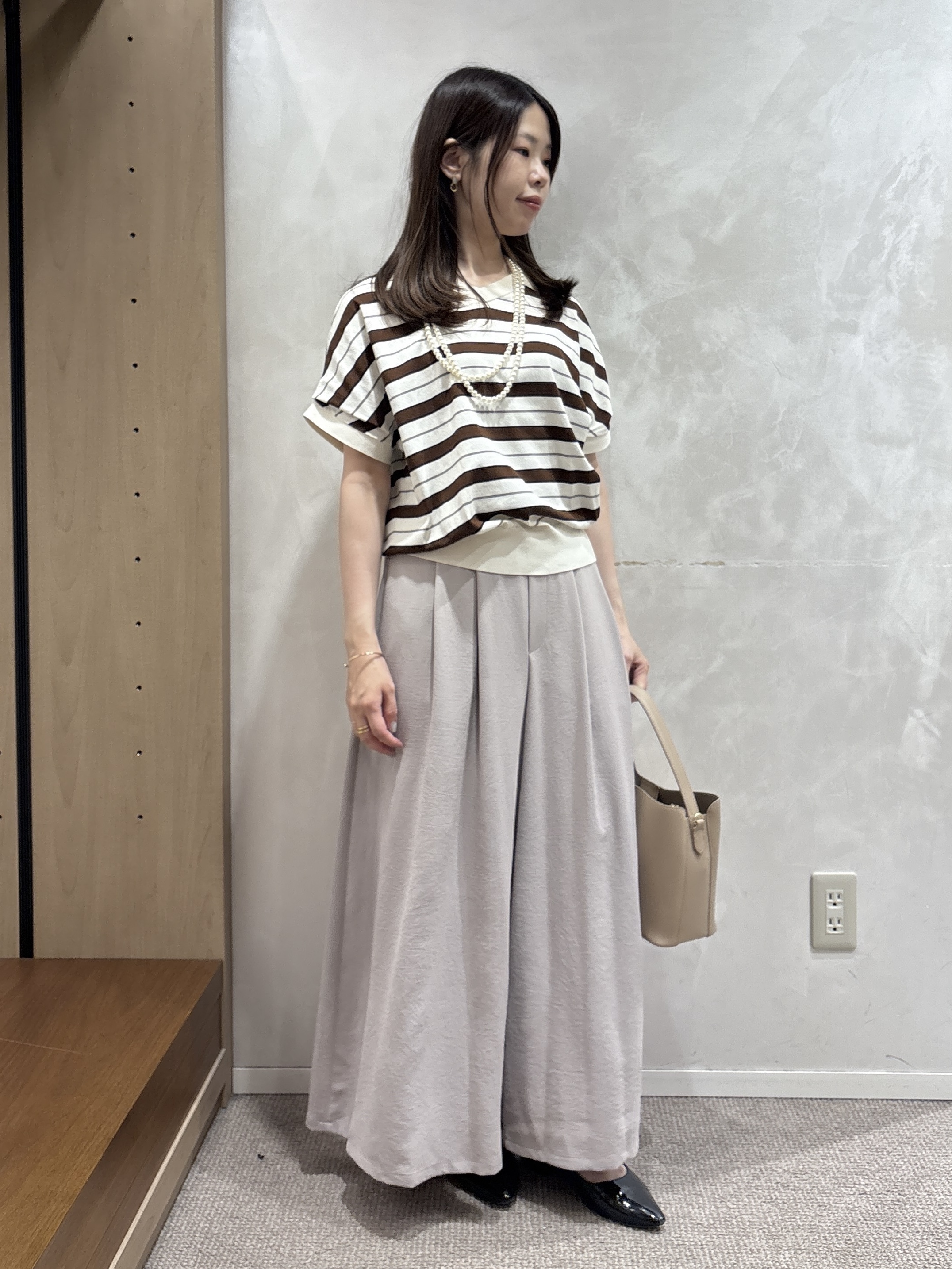 asamiさんの「UNTITLED｜【肌に張りつきにくい/前後2WAY】ドライタッチコットンプルオーバー」を使ったコーディネート