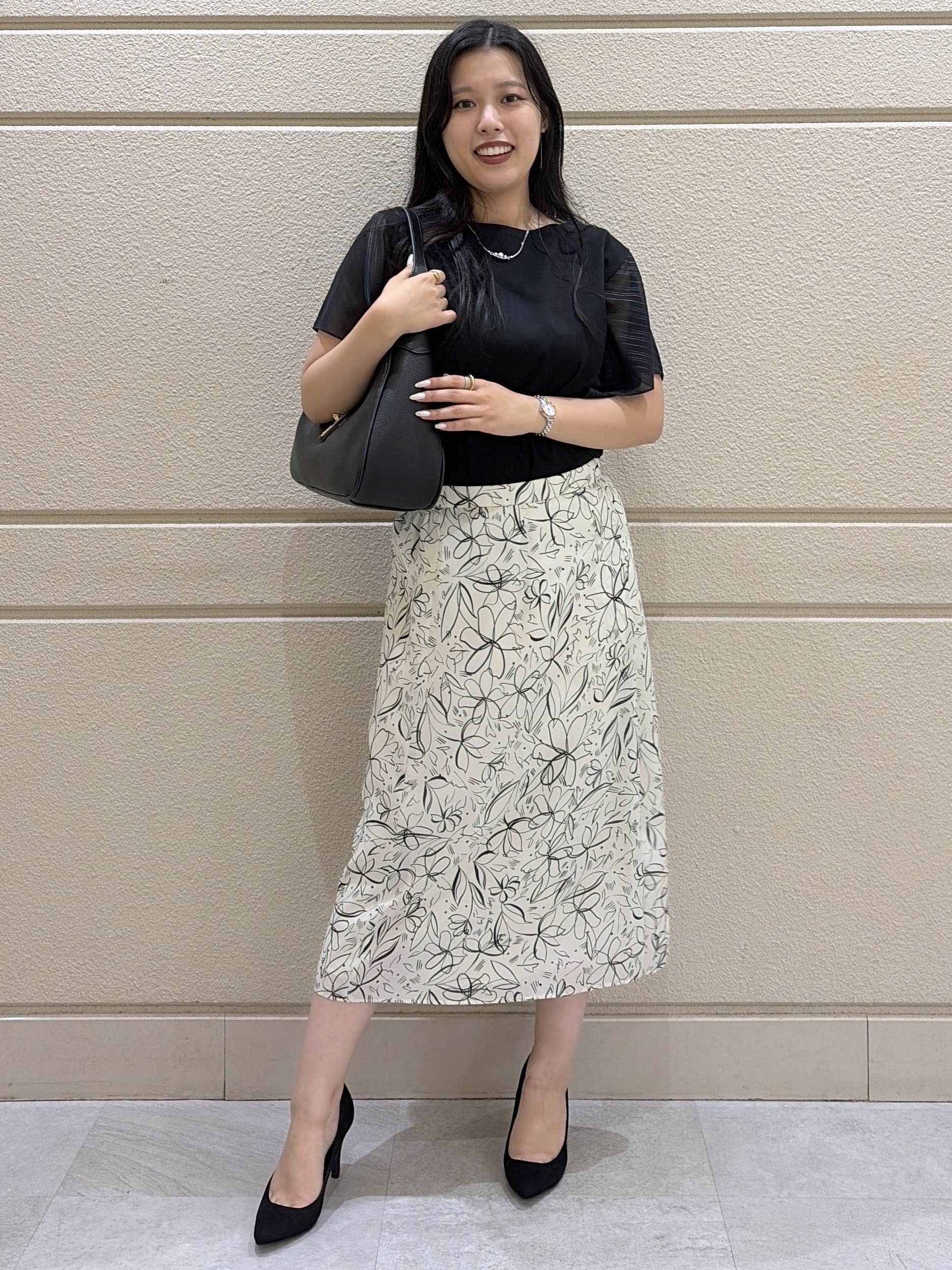 Momokaさんの「COUP DE CHANCE｜【手洗い可／日本製】フレンチシアーカットソー」を使ったコーディネート