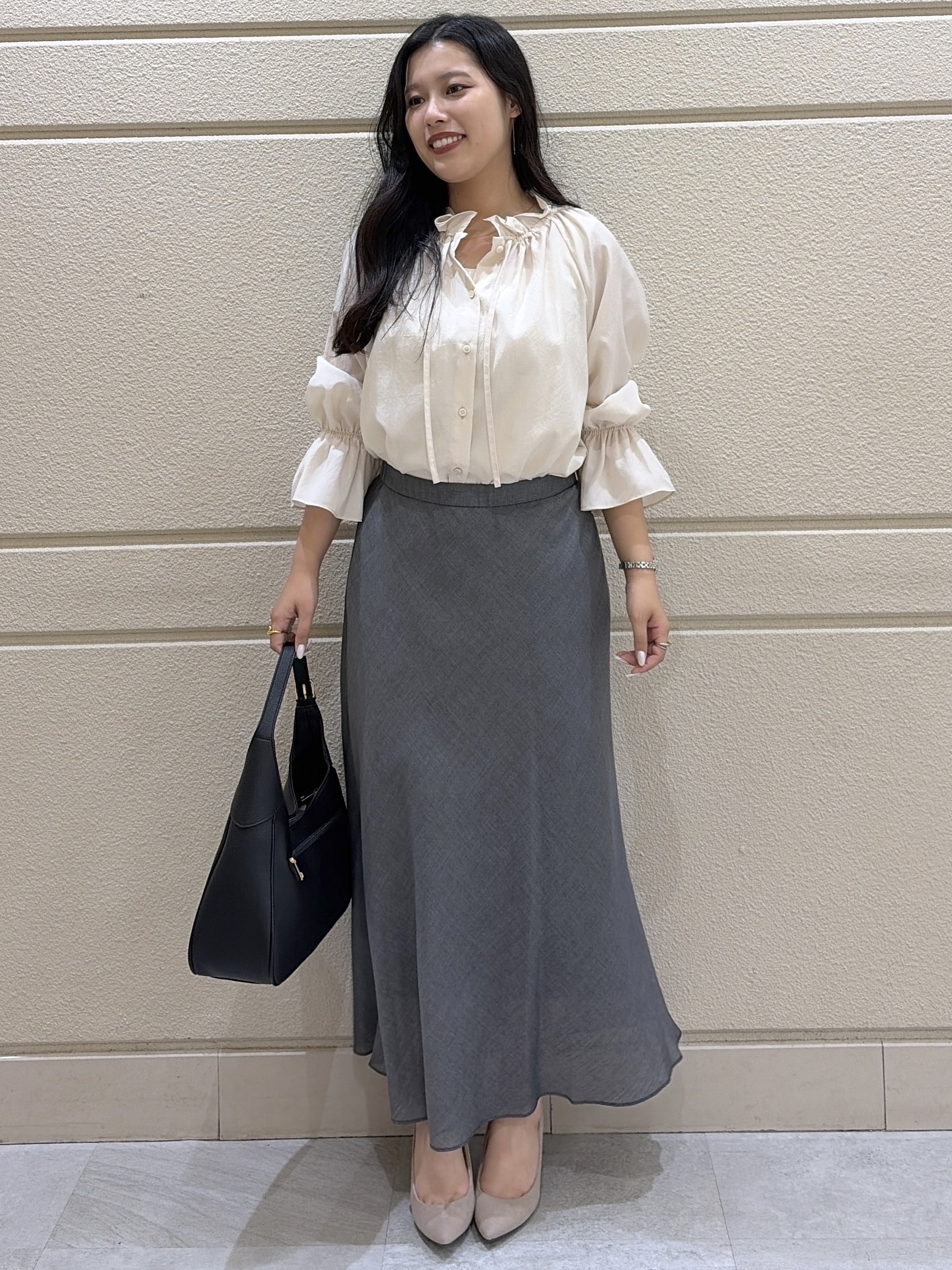 Momokaさんの「COUP DE CHANCE｜【手洗い可】ギャザーフリルブラウス」を使ったコーディネート
