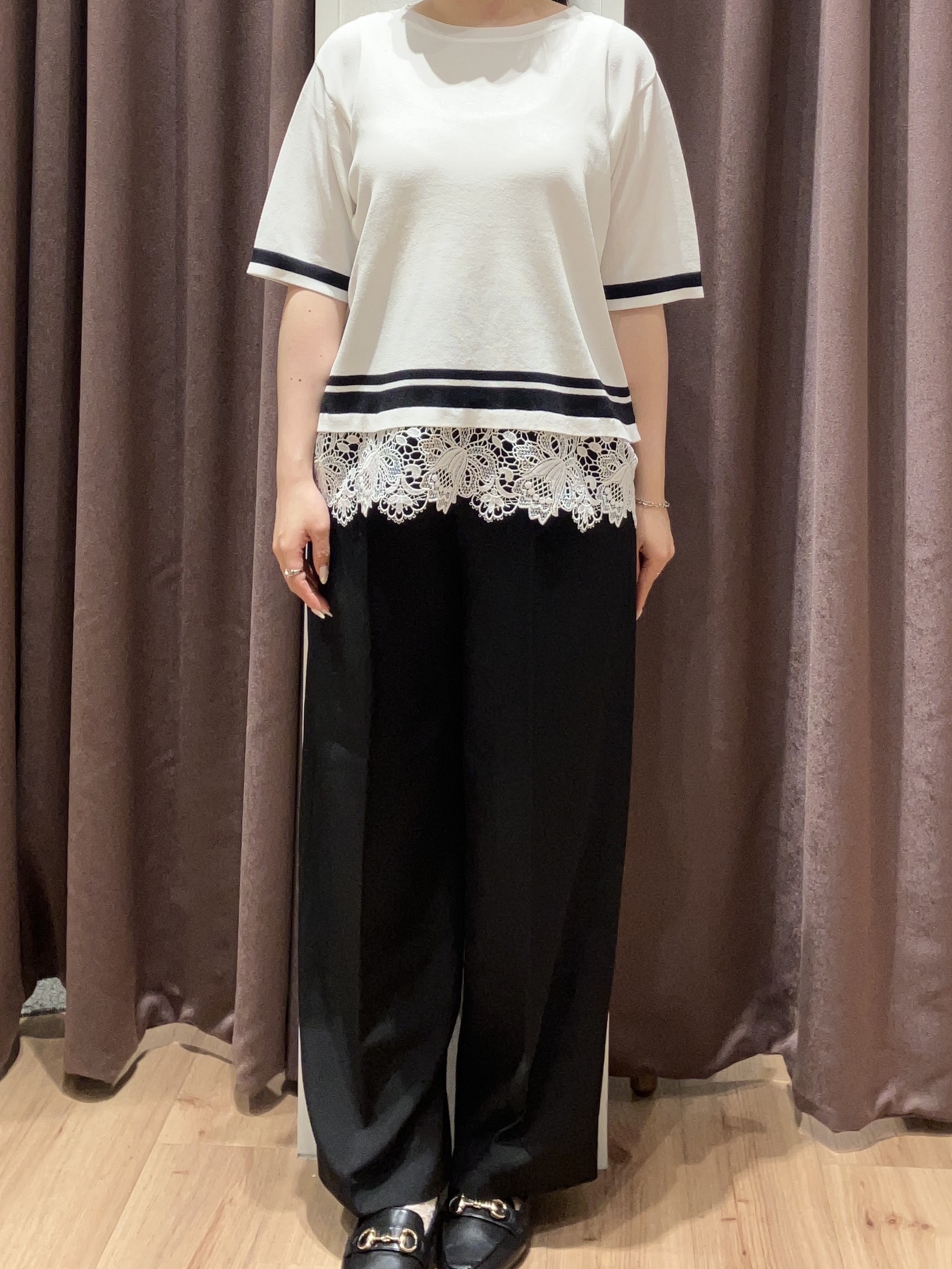 みちゃさんの「grove｜【シリーズ累計36万枚／UVカット・ひんやり・洗濯機OK】やわらかドライタッチレースドッキングニット」を使ったコーディネート