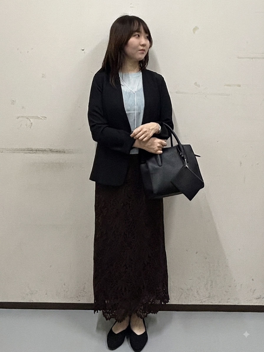 noeさんの「INDIVI｜【体型カバー／洗える】シアードルマンニット」を使ったコーディネート