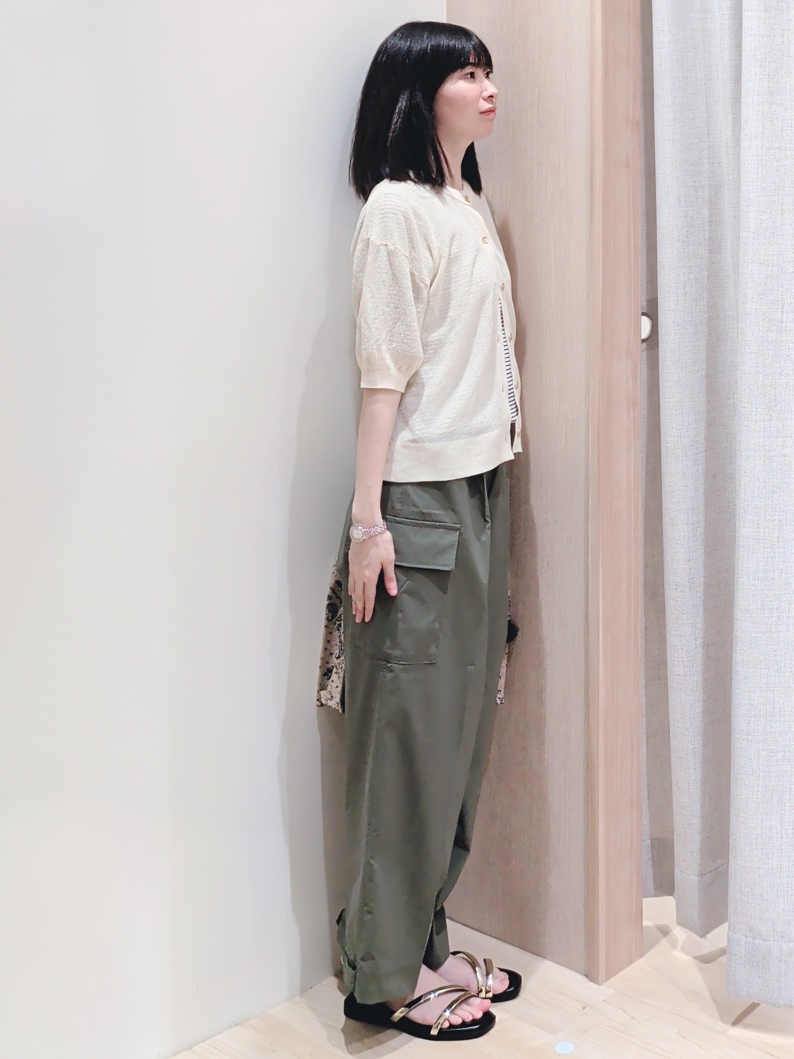 Yuiさんの「grove｜【洗濯機OK】リネン混シアーニットカーディガン」を使ったコーディネート
