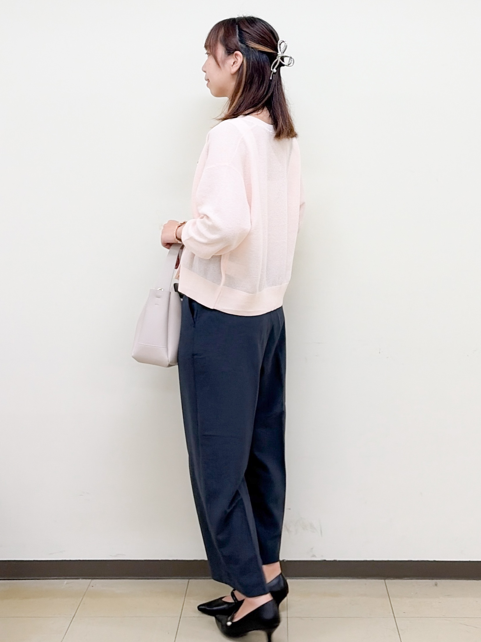 yurinaさんの「index｜【８色展開】柄アソートシアーカーディガン《洗濯機OK》」を使ったコーディネート