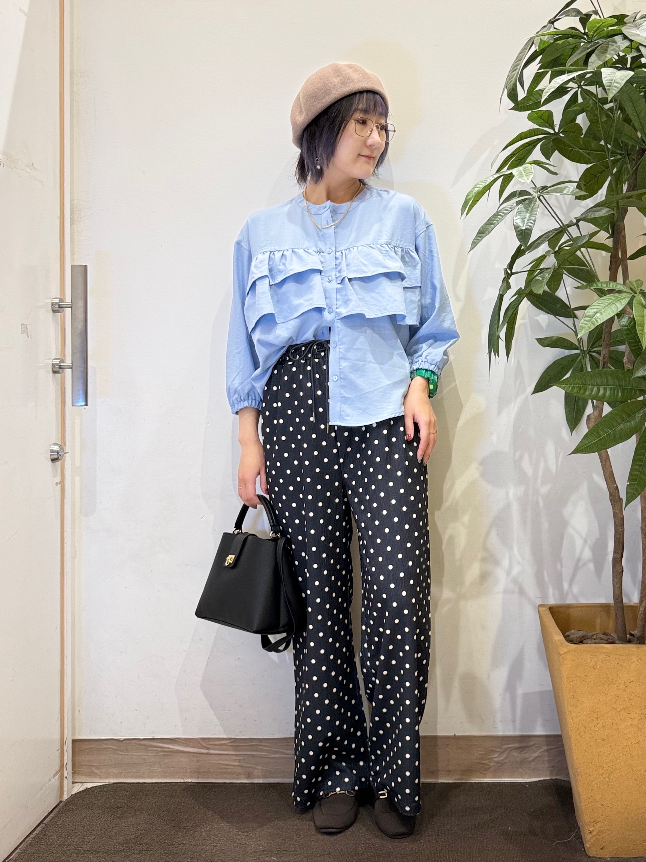 misakiさんの「SHOO･LA･RUE｜フロントティアードブラウス」を使ったコーディネート