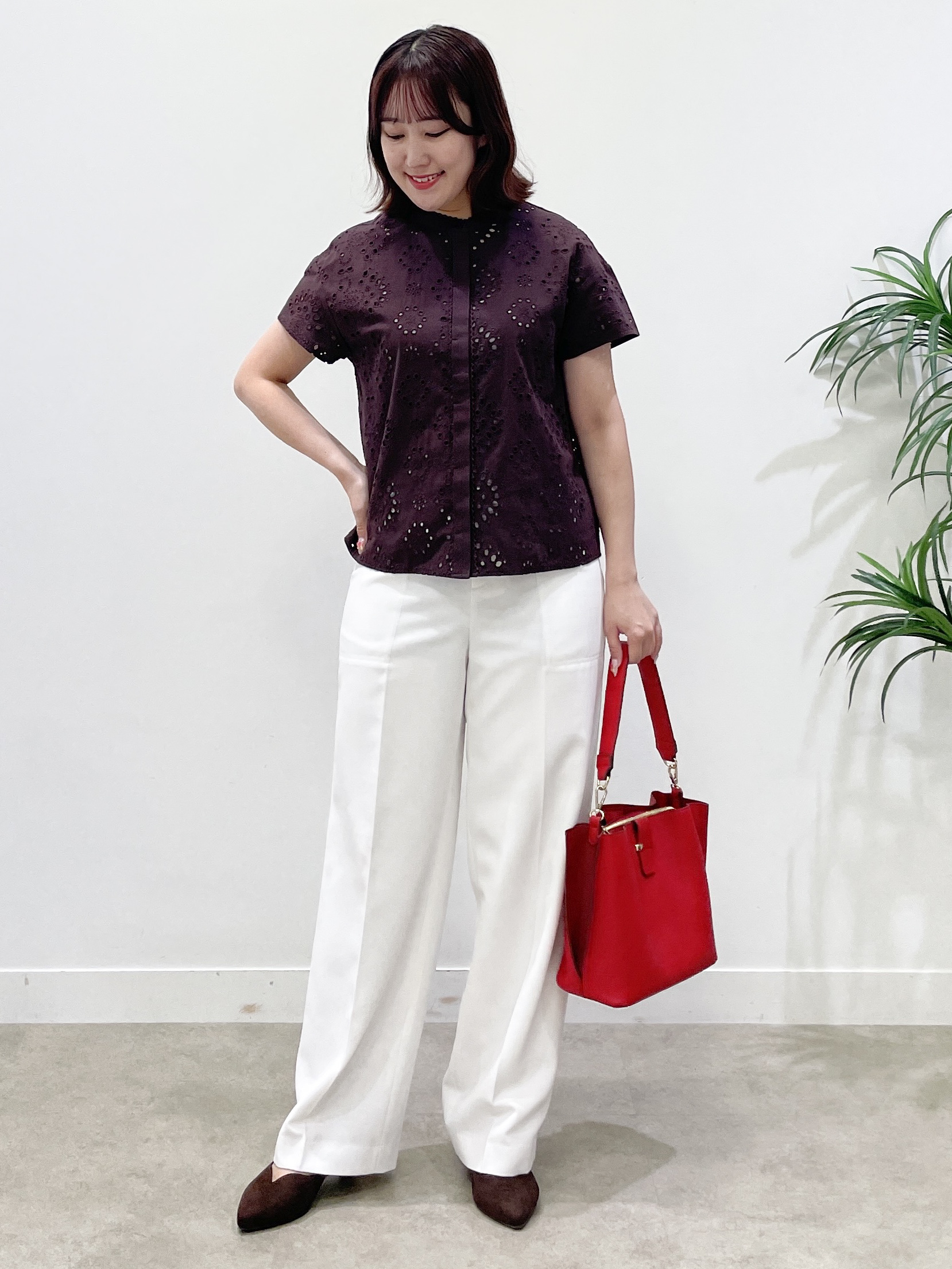 yukariさんの「Reflect｜【通勤◎】カットワーク刺繍レース シャツブラウス」を使ったコーディネート