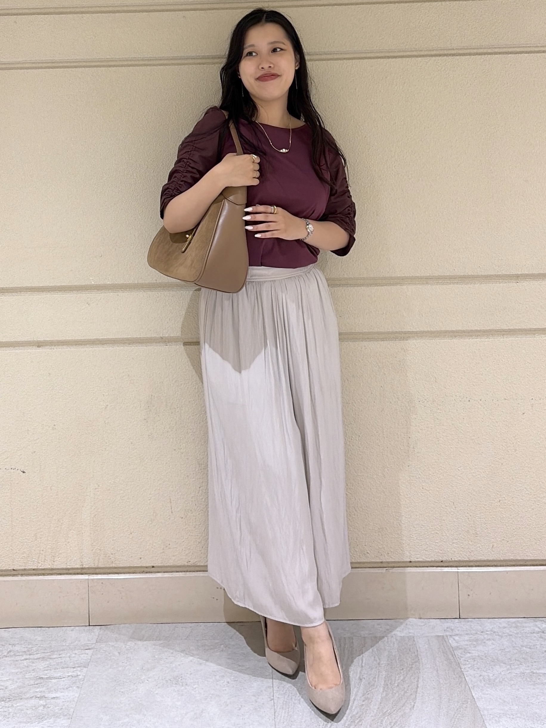 Momokaさんの「COUP DE CHANCE｜【手洗い可／日本製】袖ギャザーカットソー」を使ったコーディネート